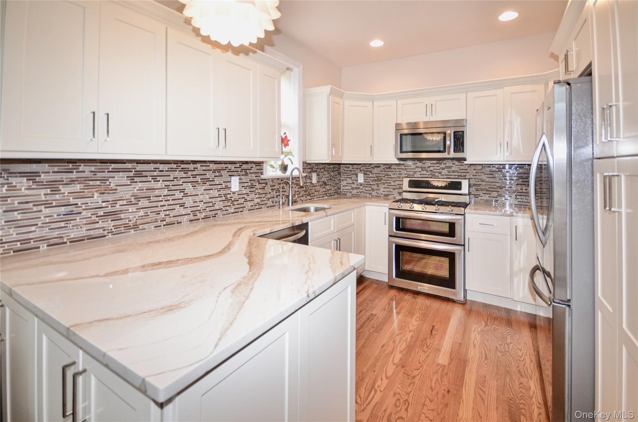 #4 photo, 679 Balfour Place, サフォーク郡 Melville , NY 11747