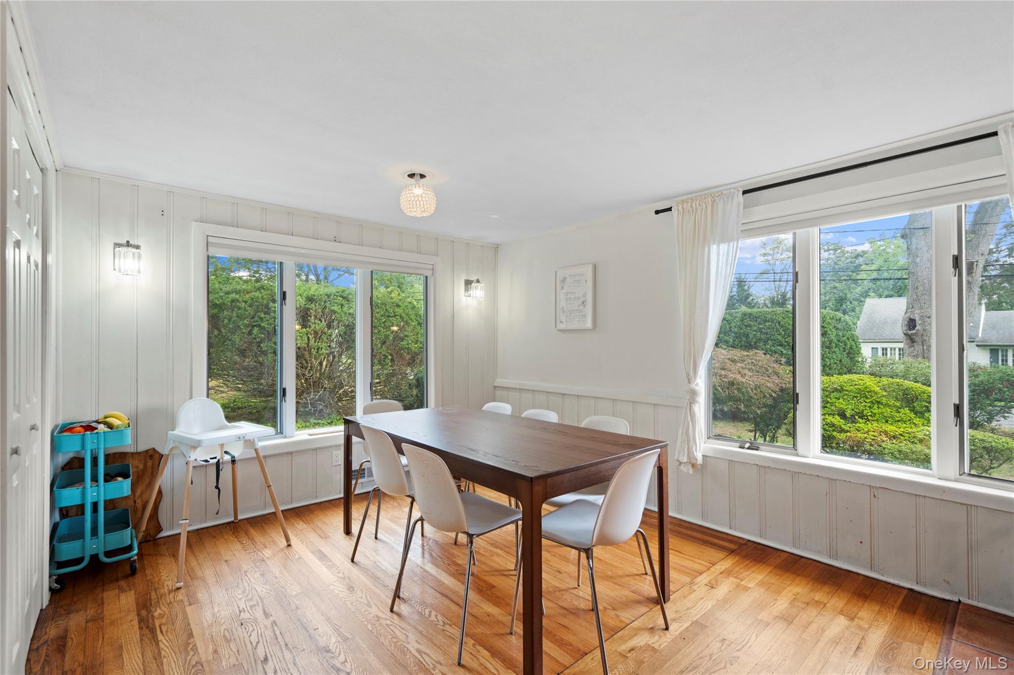 #11 photo, 7 Meriden Place, Melville , NY 11747