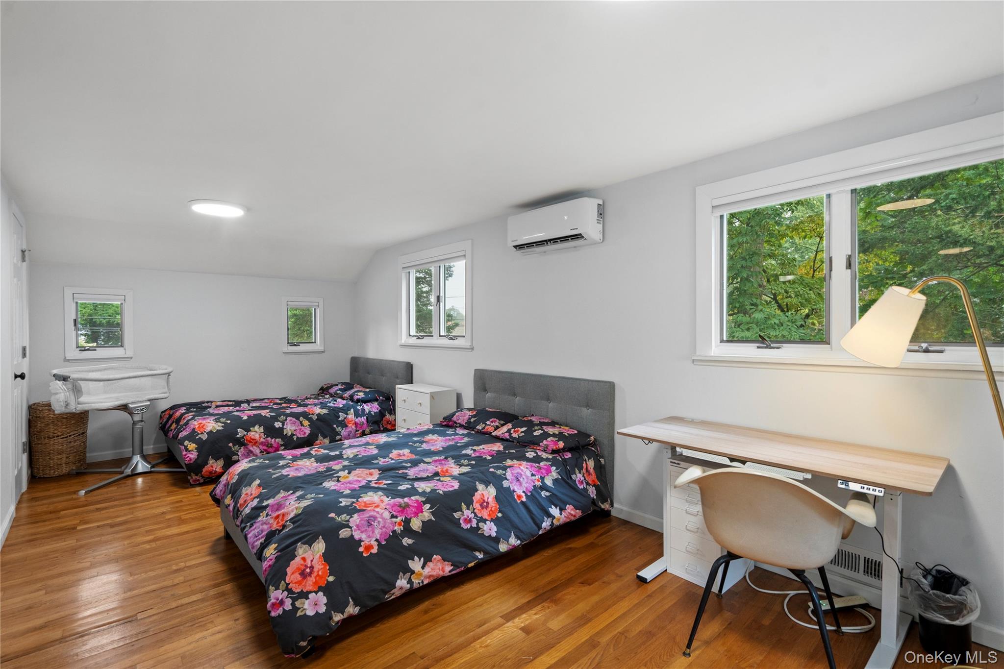 #14 photo, 7 Meriden Place, Melville , NY 11747