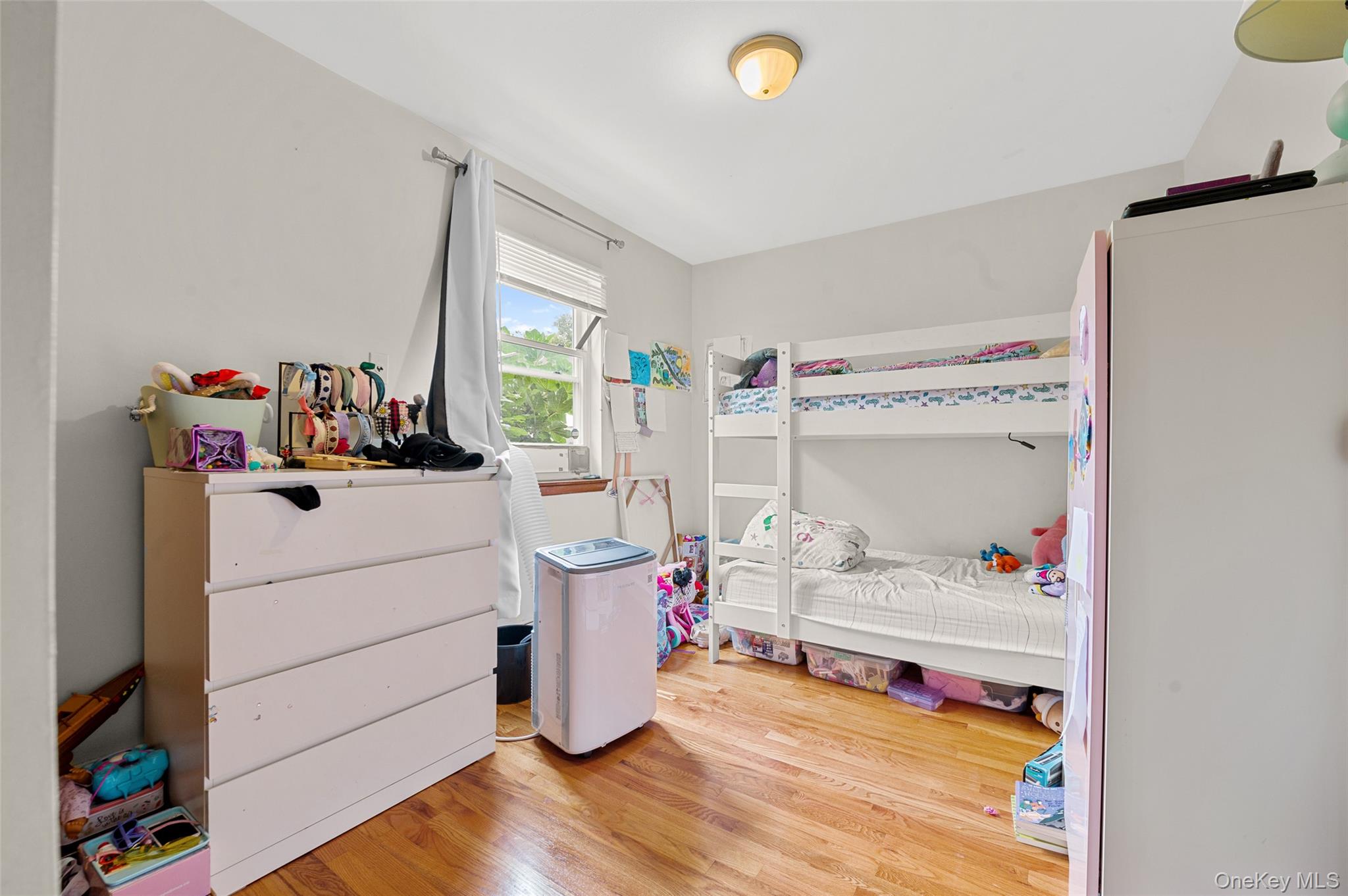 #11 photo, 206-16 45th Road, Bayside , NY 11361