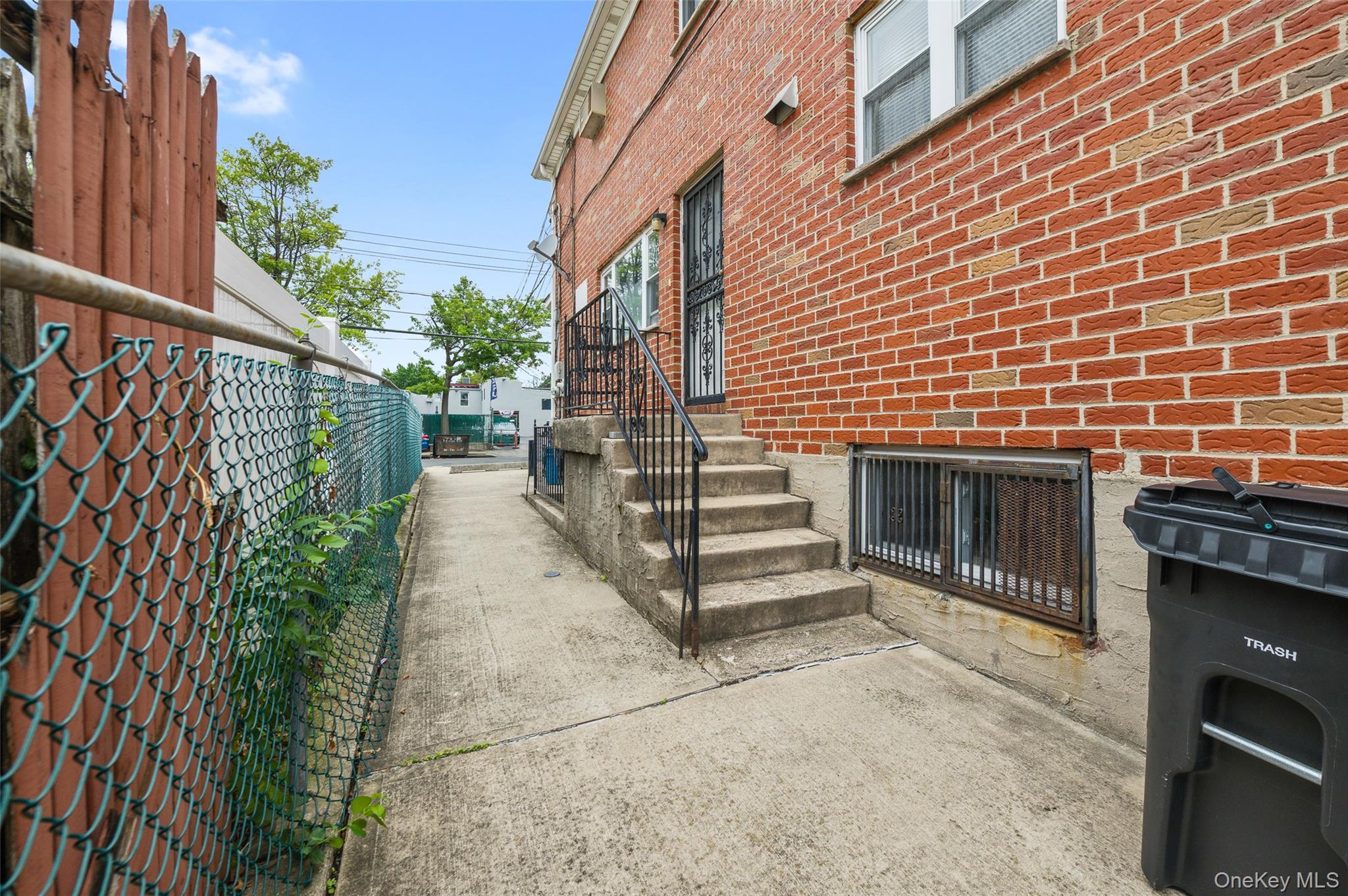 #12 photo, 206-16 45th Road, Bayside , NY 11361