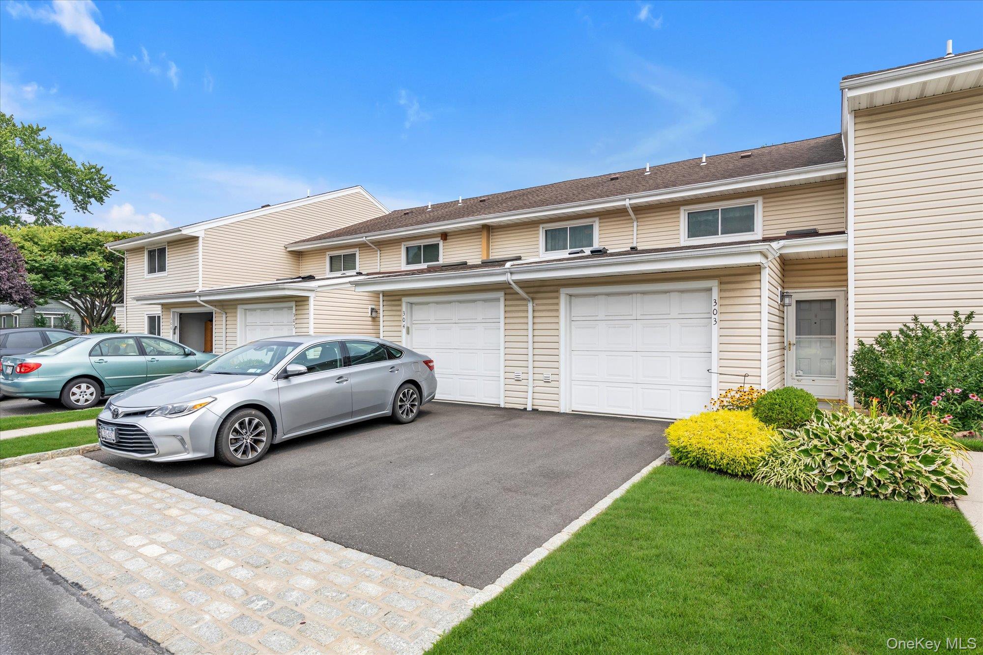 #1 photo, 2355 Pershing Boulevard, 长岛 Baldwin , NY 11510