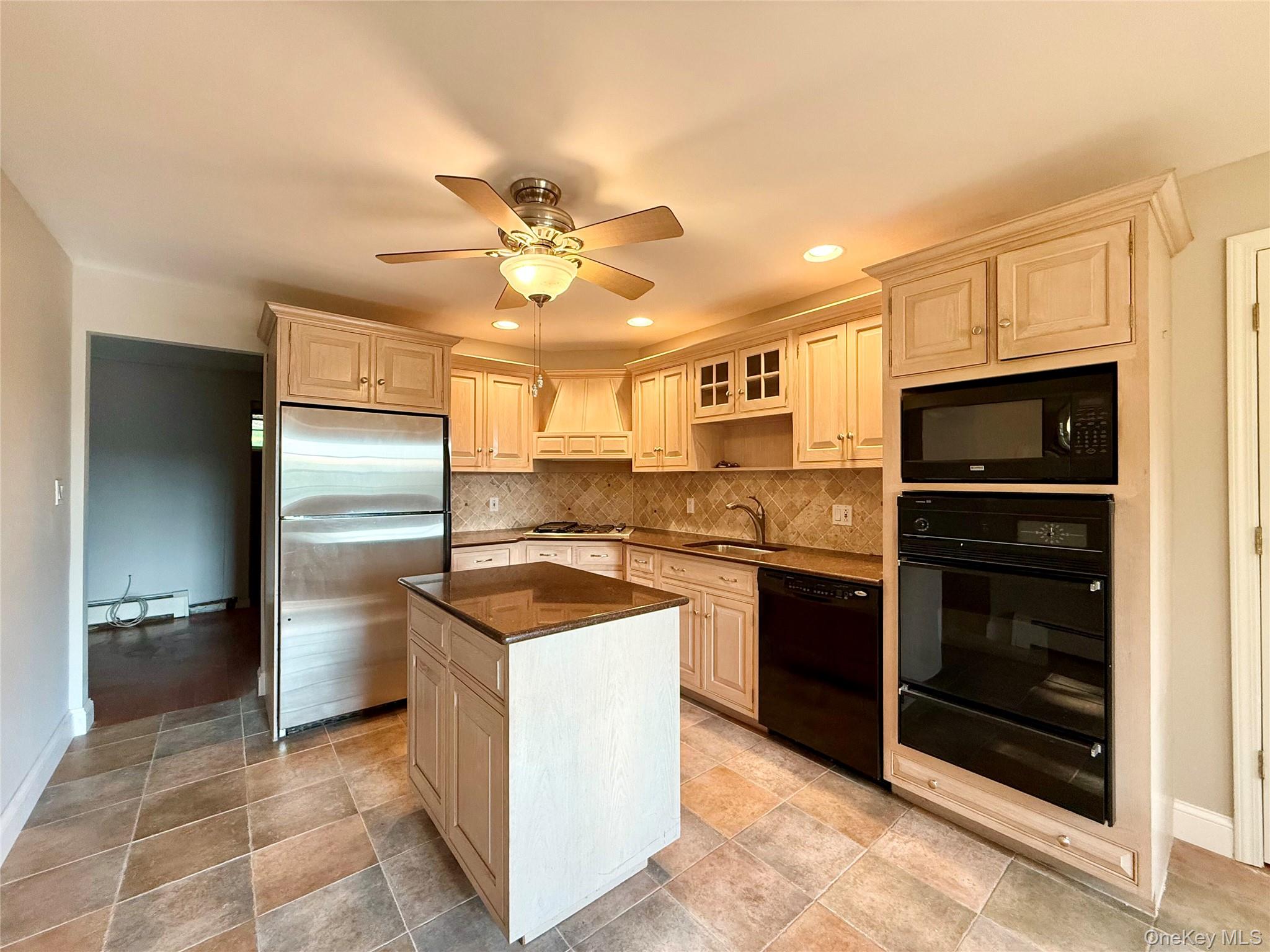 #7 photo, 4 Dutch Court, West Nyack , NY 10994