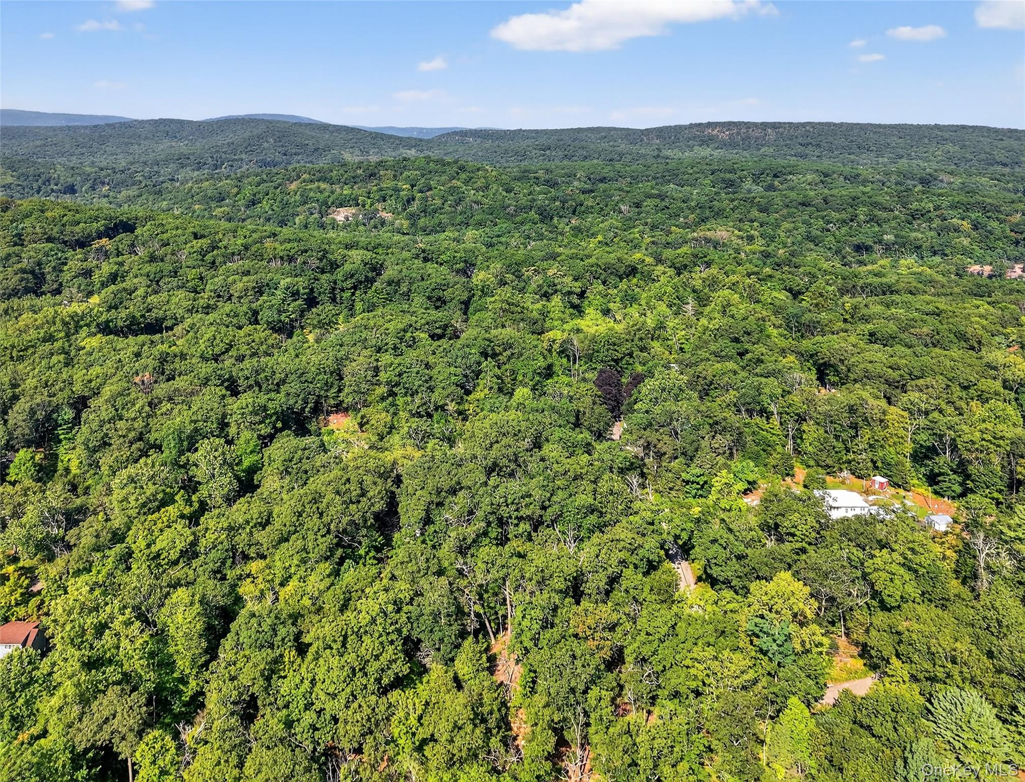 #9 photo, 43 Winston Lane, Garrison , NY 10524