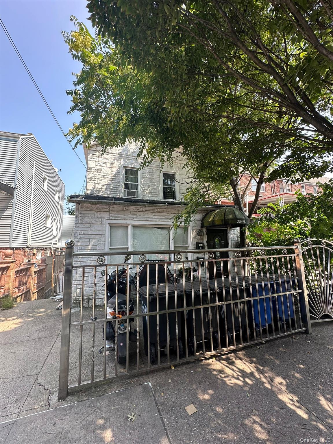 #3 photo, 2080 Matthews Avenue, Bronx , NY 10462