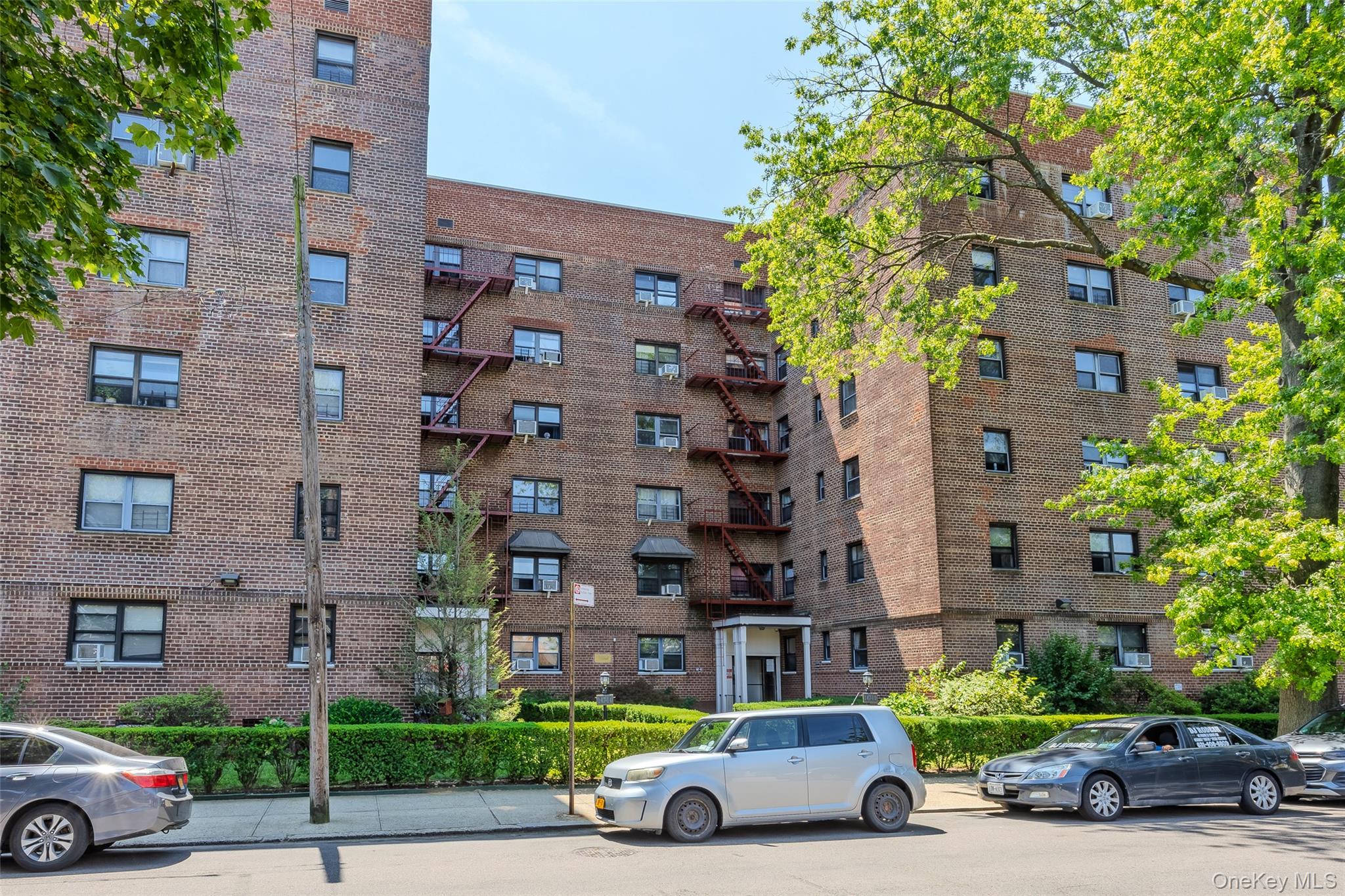 #11 photo, 147-10 84th Road, クイーンズ区 Briarwood , NY 11435