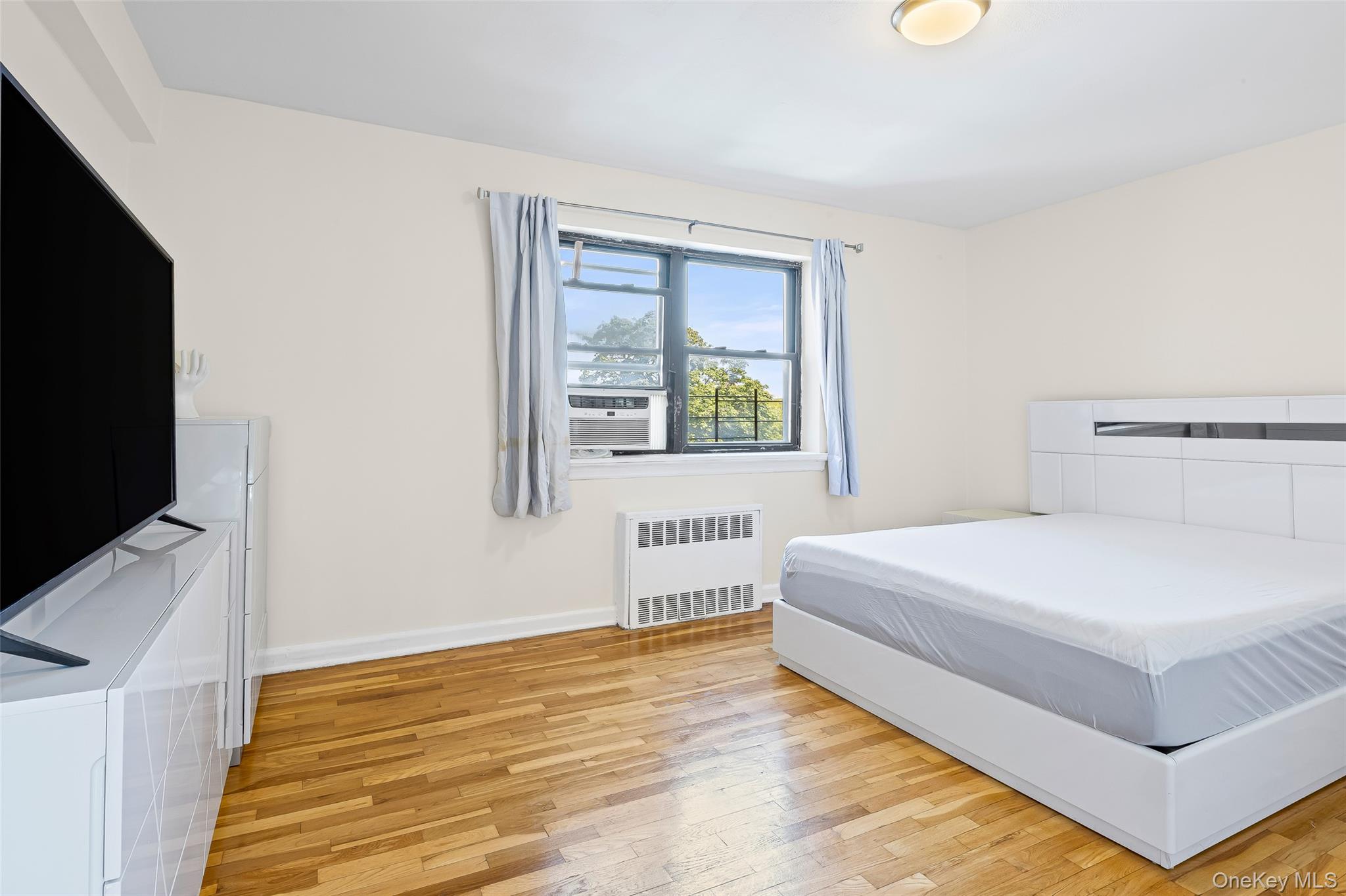 #7 photo, 147-10 84th Road, クイーンズ区 Briarwood , NY 11435