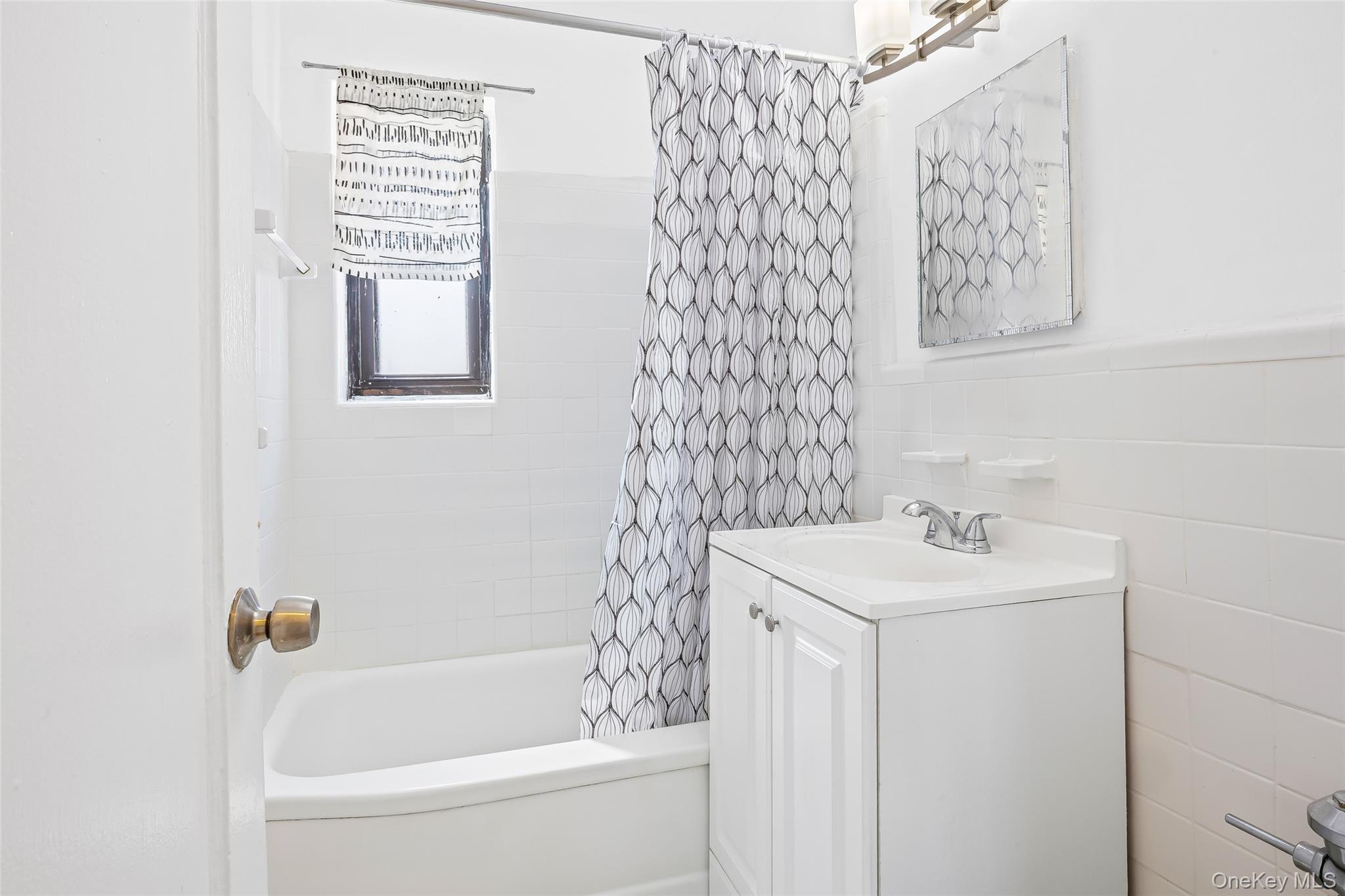 #9 photo, 147-10 84th Road, クイーンズ区 Briarwood , NY 11435