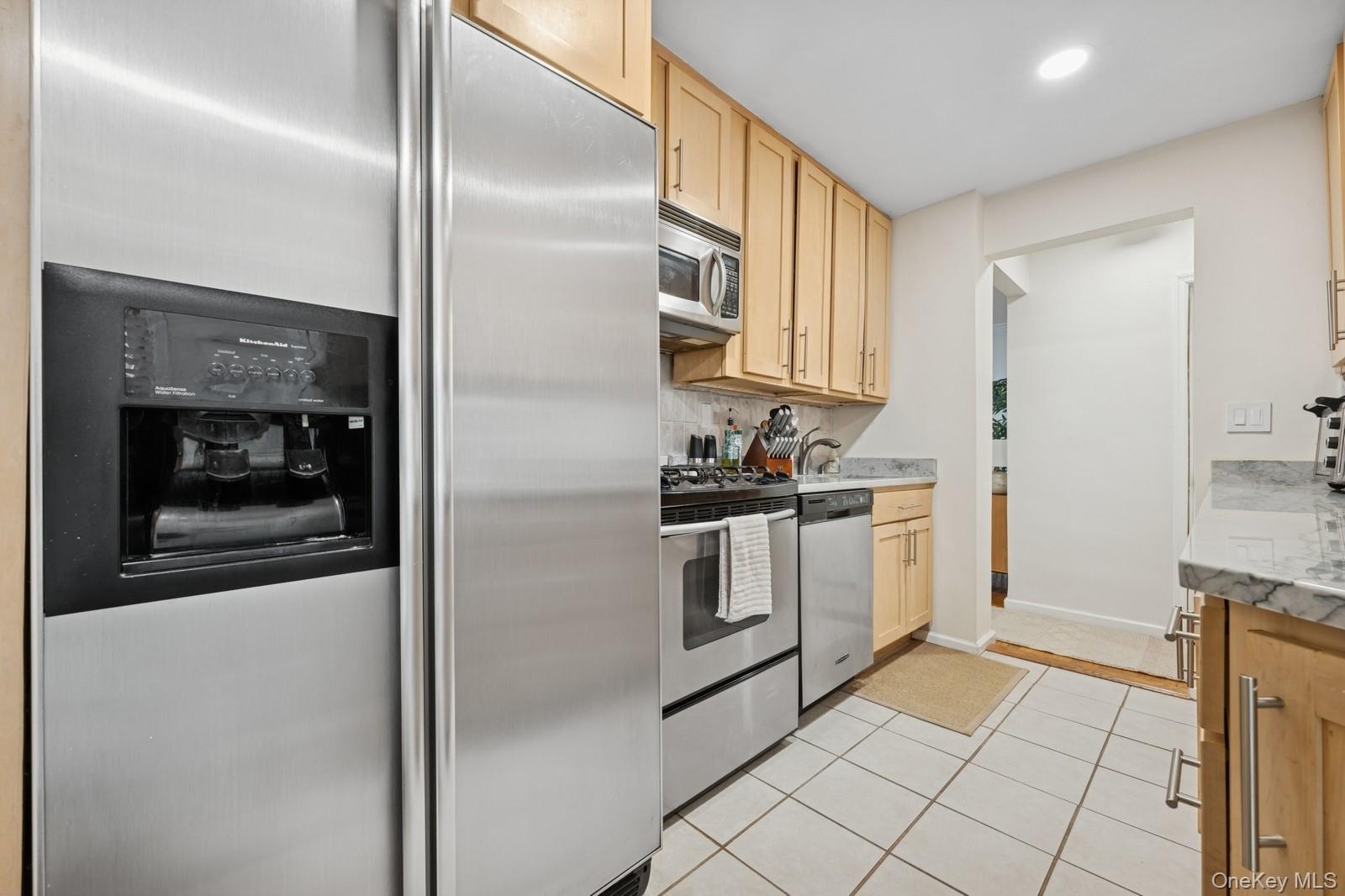 #11 photo, 410 E Broadway, Long Beach , NY 11561