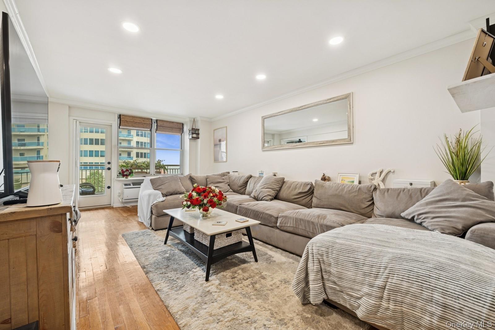 #6 photo, 410 E Broadway, Long Beach , NY 11561