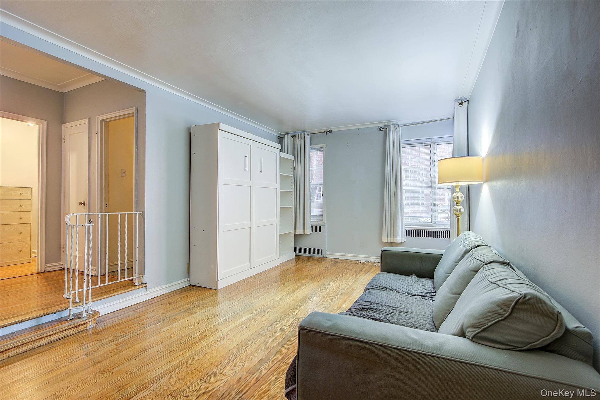 #8 photo, 77-14 113th Street, クイーンズ区 Forest Hills , NY 11375