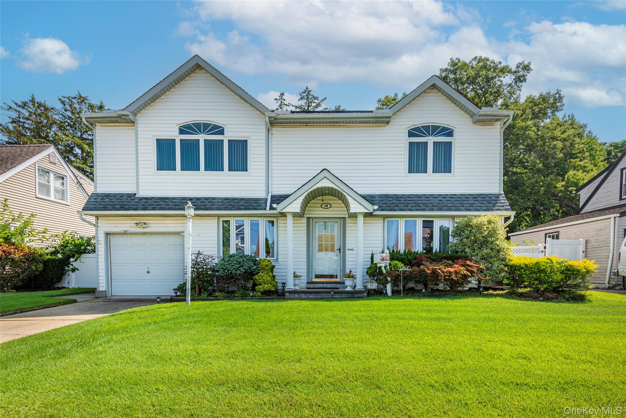 #1 photo, 19 Richard Street, 长岛 West Hempstead , NY 11552