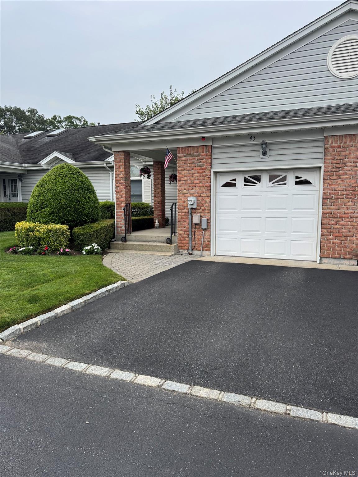 #1 photo, 43 Primrose Lane, North Babylon , NY 11703