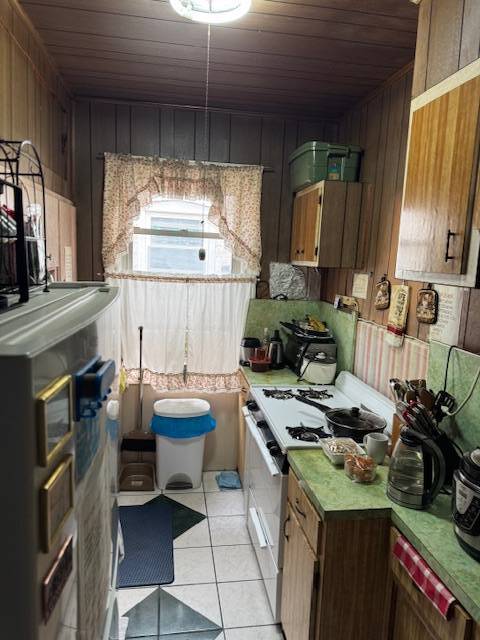 #17 photo, 3529 28th St, Astoria , NY 11106