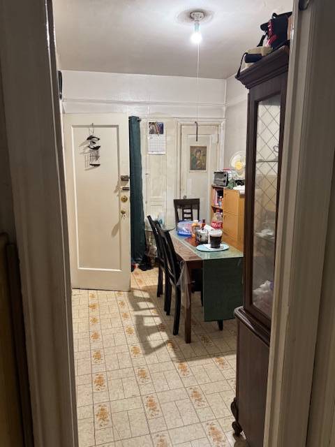 #21 photo, 3529 28th St, Astoria , NY 11106