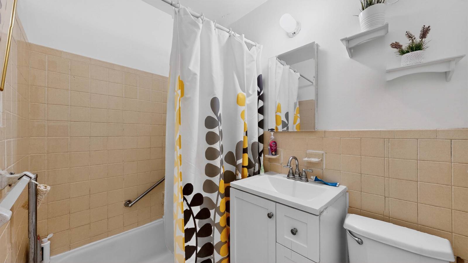 #8 photo, 458 Neptune Avenue, #9A, Coney Island , NY 11224