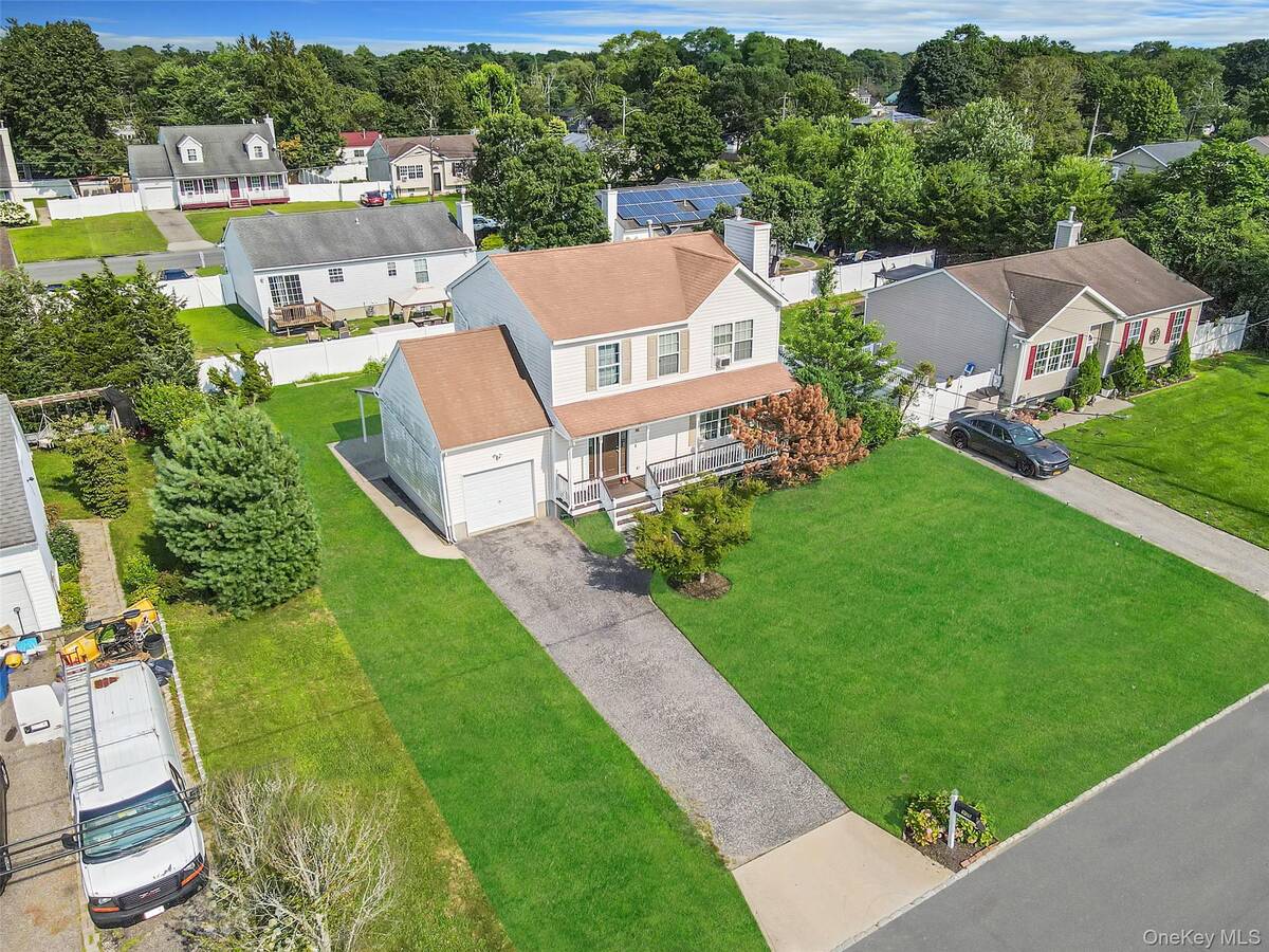 #21 photo, 905 Doane Avenue, 東長島 Bellport , NY 11713