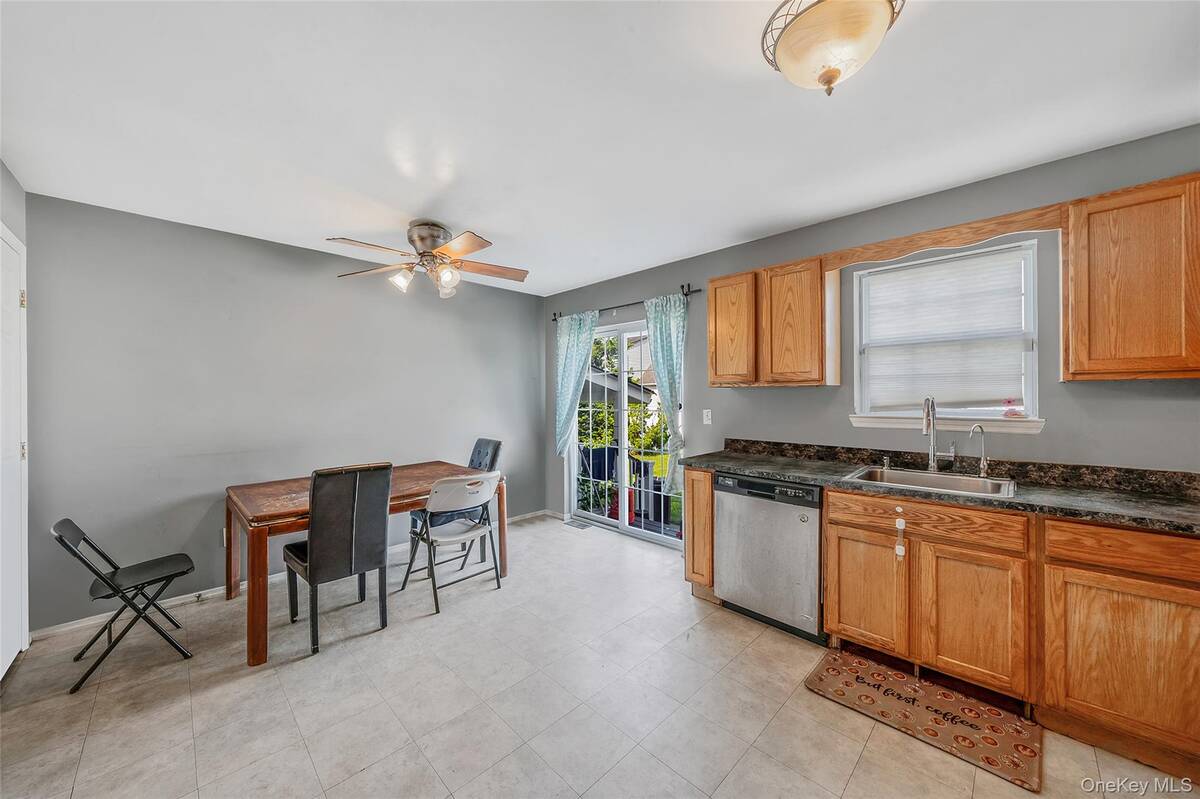 #5 photo, 905 Doane Avenue, 東長島 Bellport , NY 11713