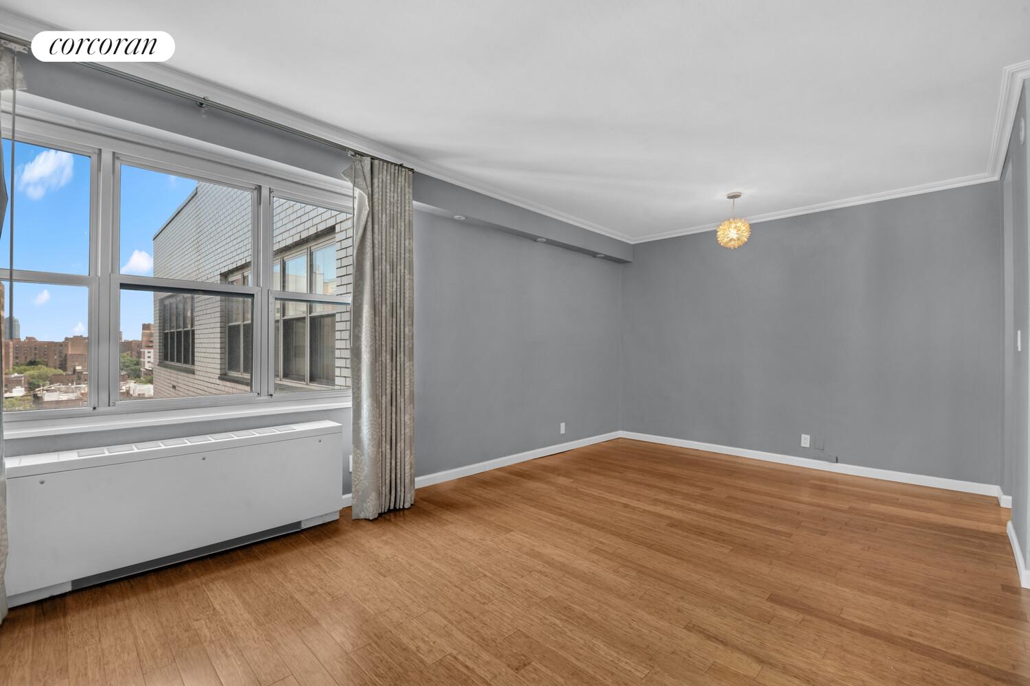 #9 photo, 205 3RD Avenue, マンハッタン Gramercy Park , NY 10003