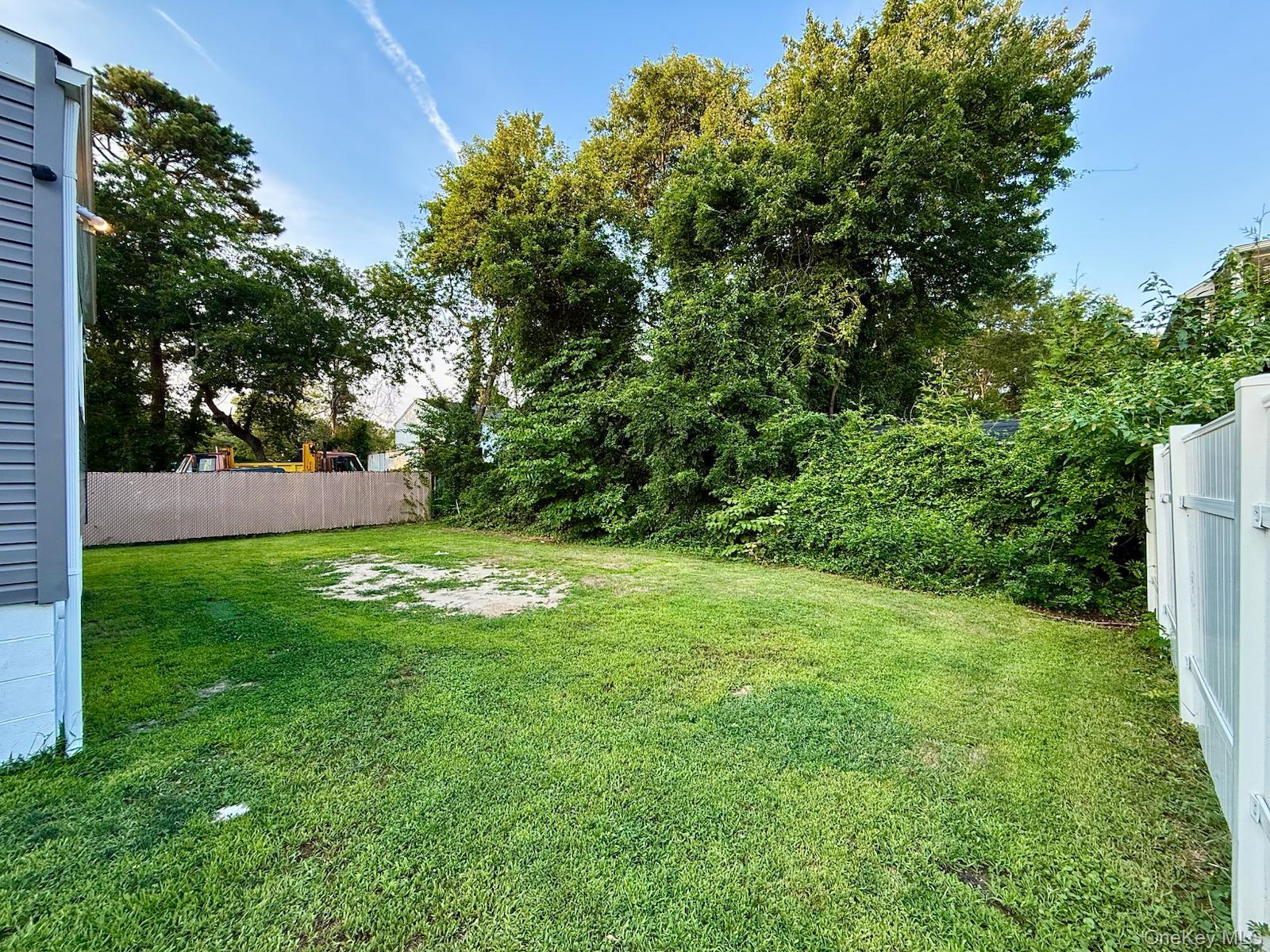 #17 photo, 7 Beech Street, Wyandanch , NY 11798