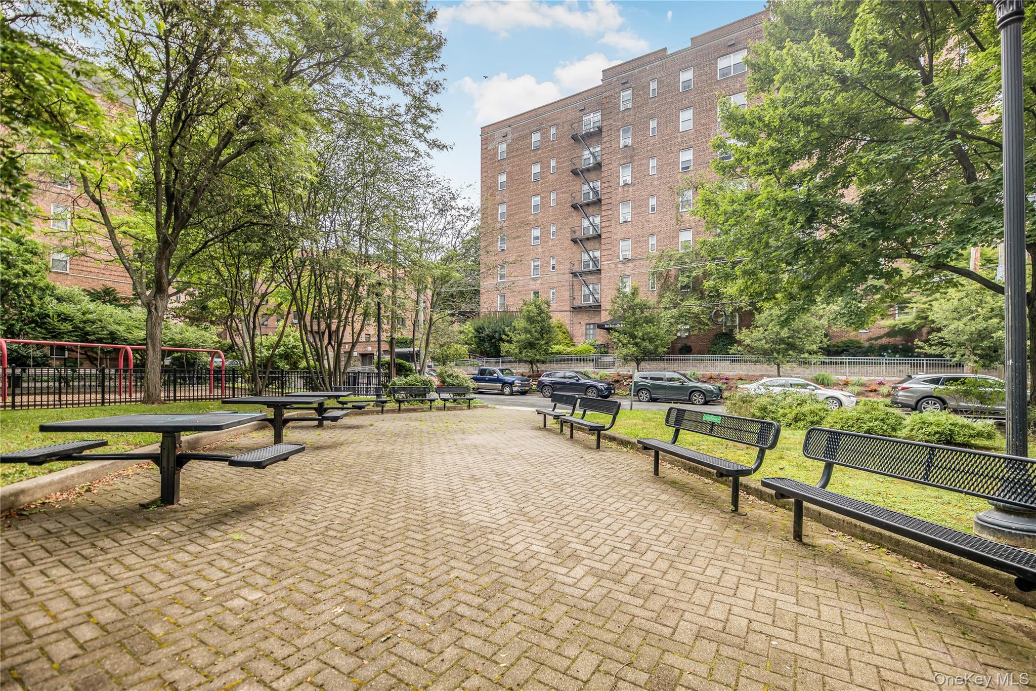 #16 photo, 1 Vincent Road, Bronxville , NY 10708