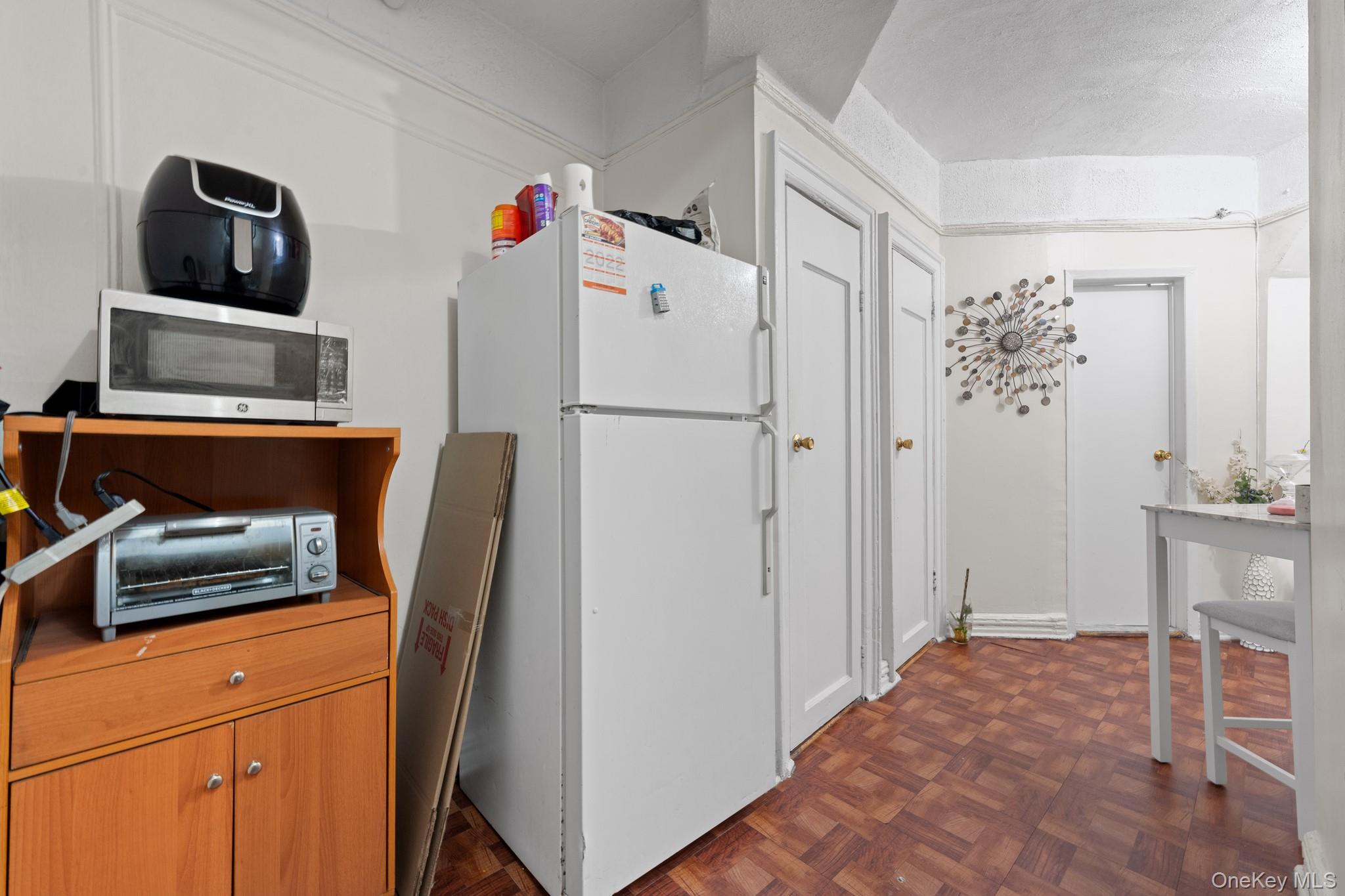 #4 photo, 941 Jerome Avenue, Bronx , NY 10452