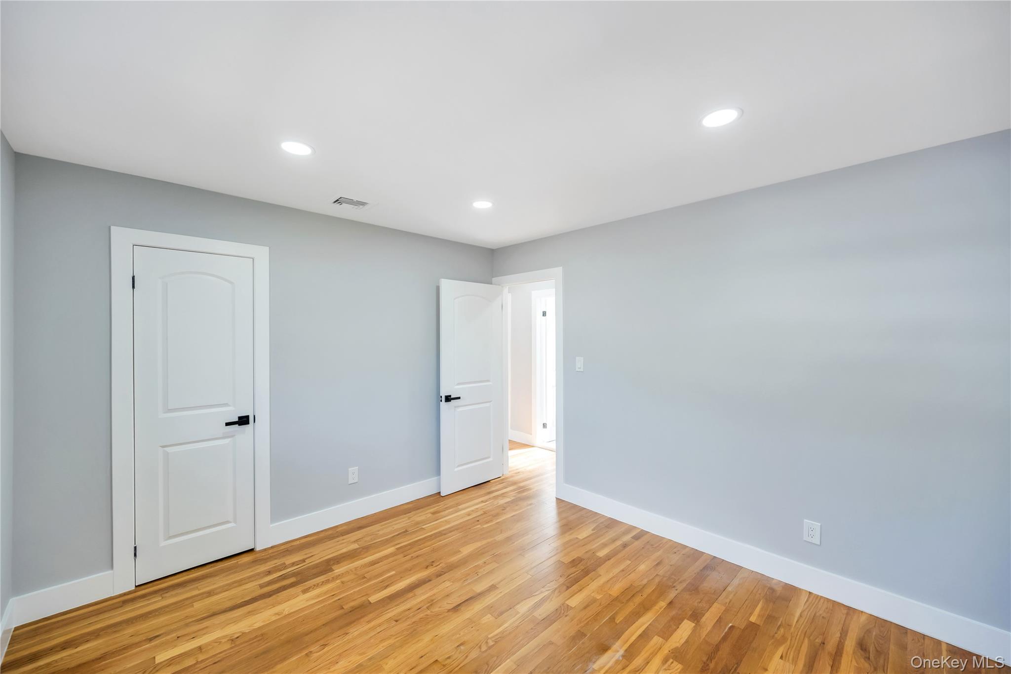 #13 photo, 16 Huckleberry Lane, Oyster Bay , NY 11771