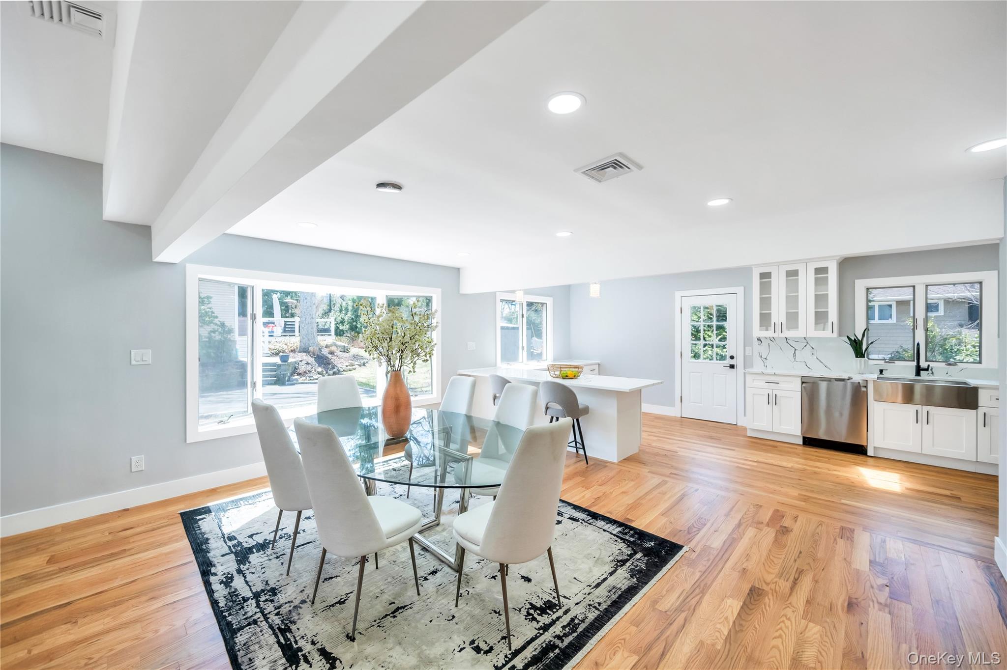 #6 photo, 16 Huckleberry Lane, Oyster Bay , NY 11771