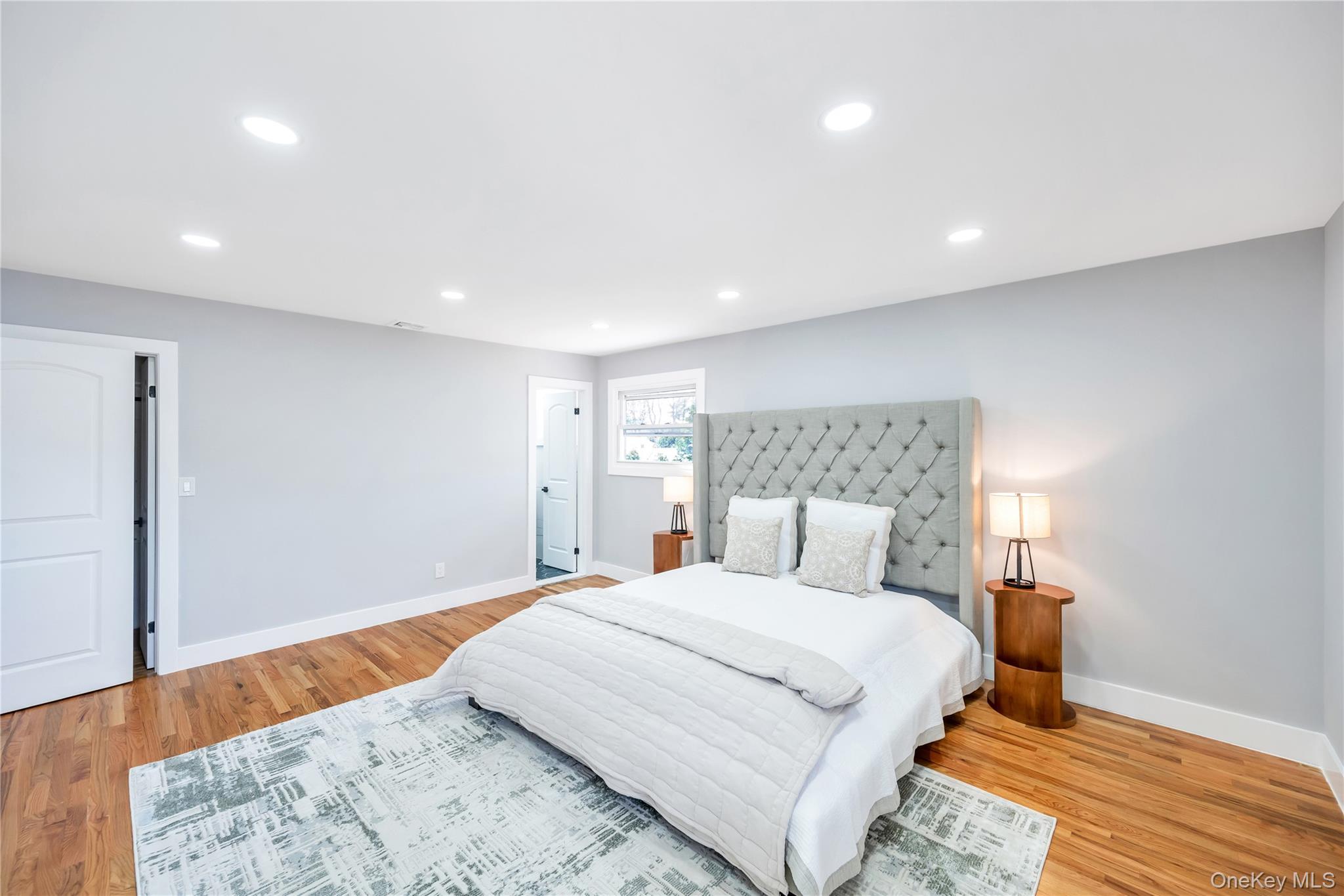 #9 photo, 16 Huckleberry Lane, Oyster Bay , NY 11771