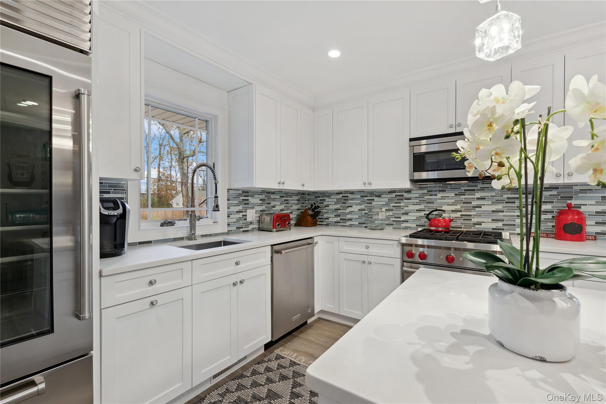 #1 photo, 385 Wood Lane, सफ़ोक काउंटी Greenport , NY 11944