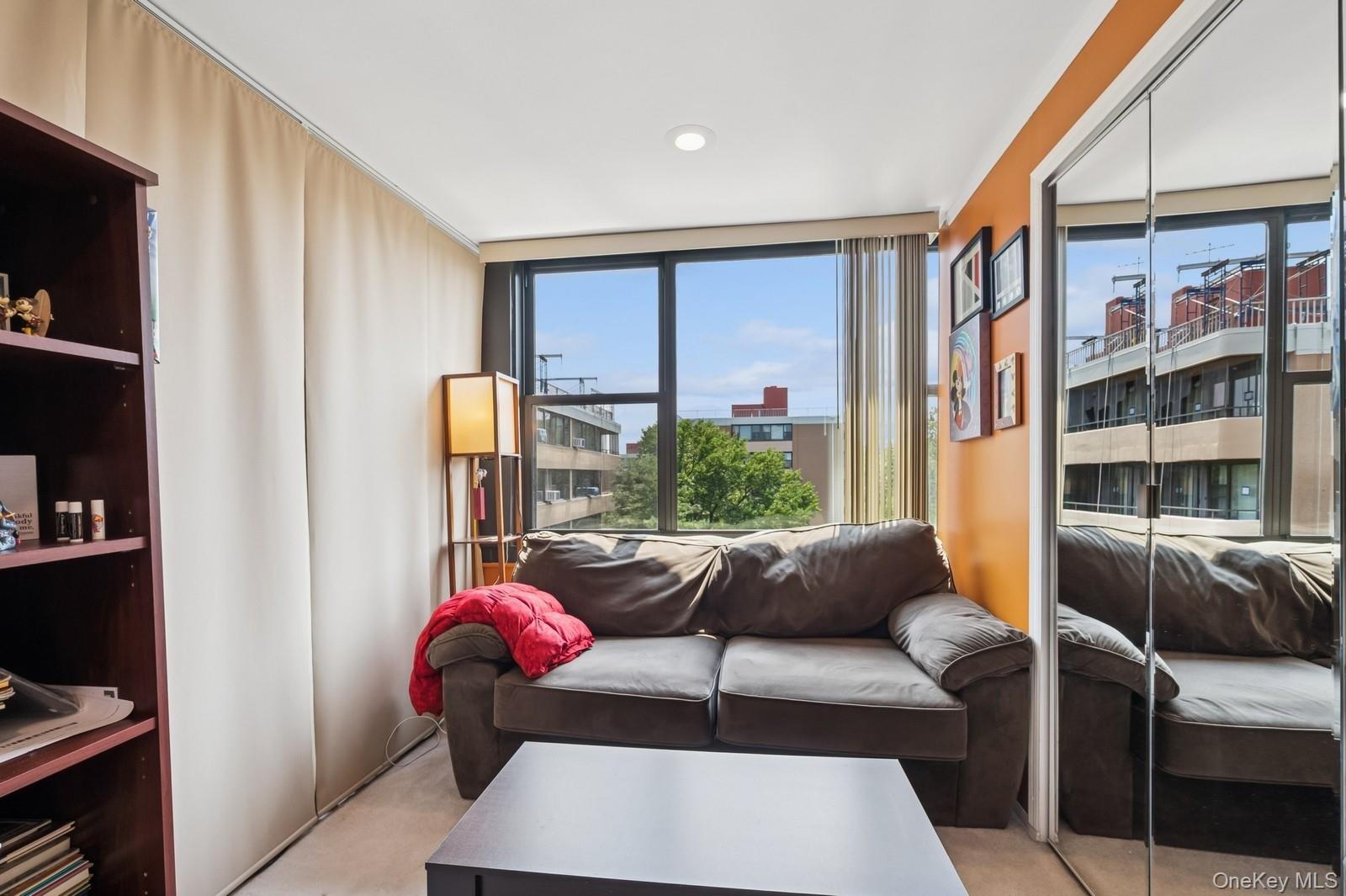 #14 photo, 162-40 9th Avenue, Beechhurst , NY 11357