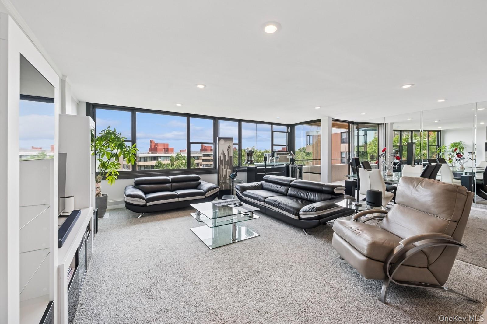 #2 photo, 162-40 9th Avenue, Beechhurst , NY 11357