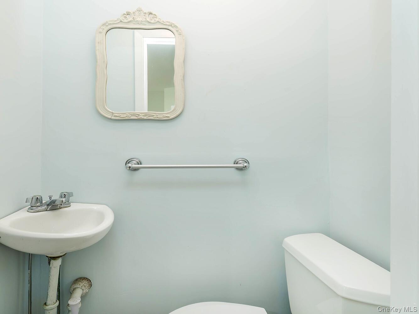 #11 photo, 60 Grove Street, Glenwood Landing , NY 11547