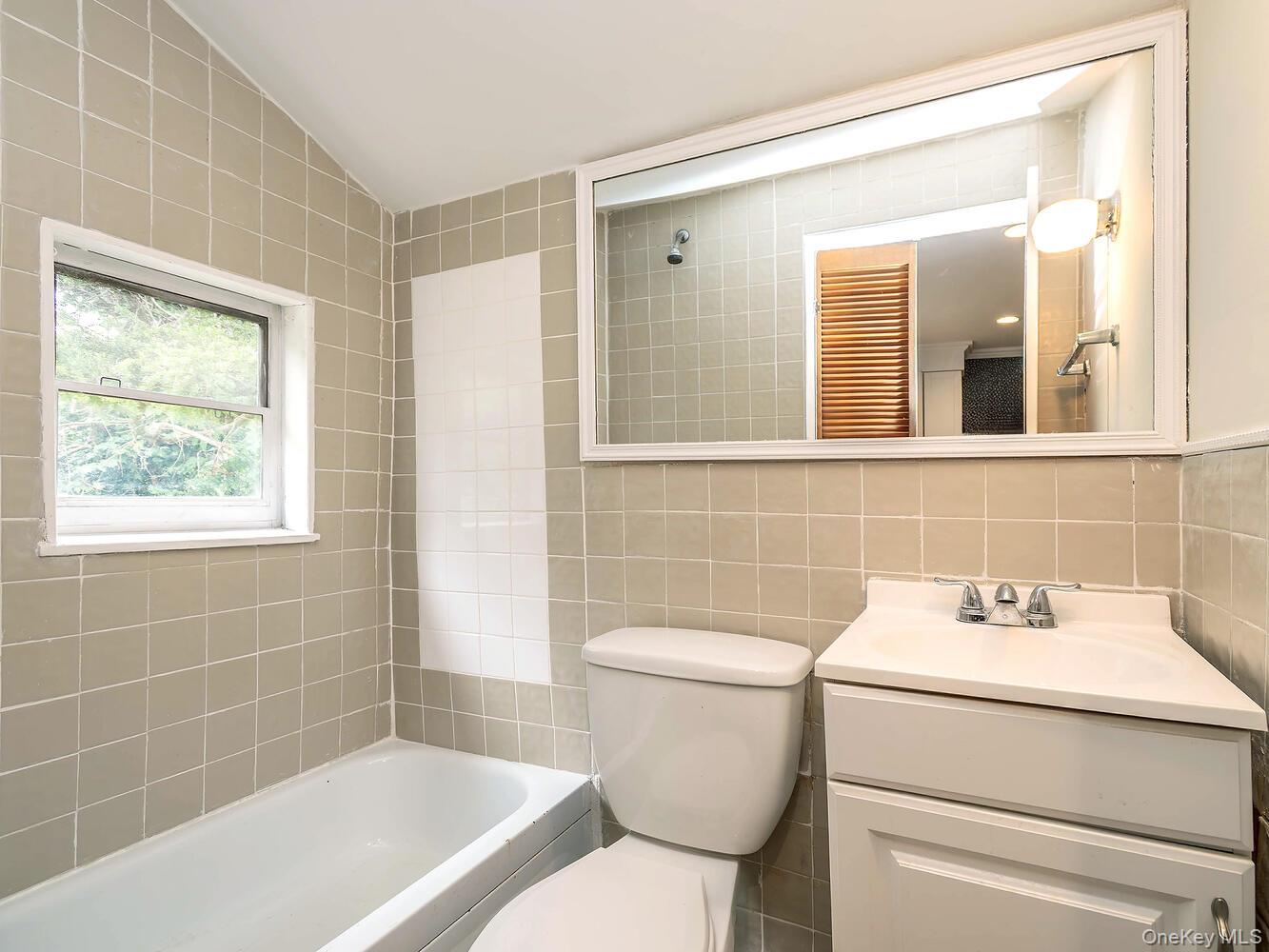 #19 photo, 60 Grove Street, Glenwood Landing , NY 11547