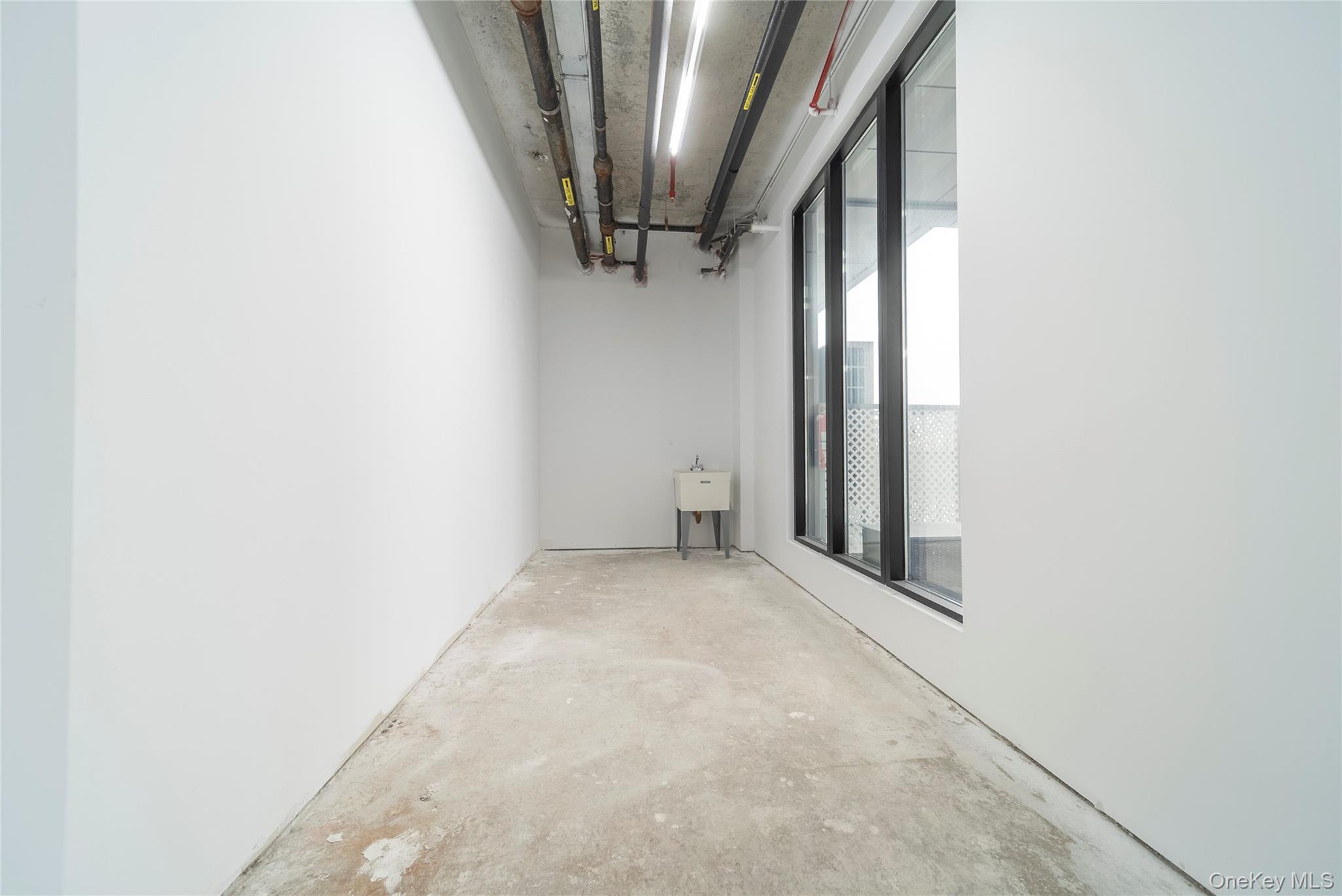 #4 photo, 124-28 Queens Boulevard, クイーンズ区 Kew Gardens , NY 11415