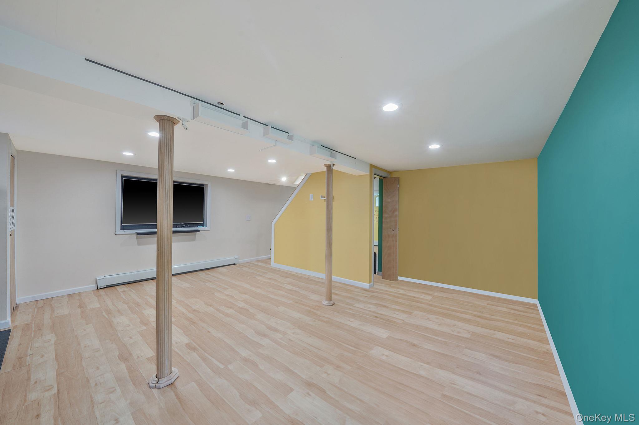 #19 photo, 76 Bellmore Road, East Meadow , NY 11554