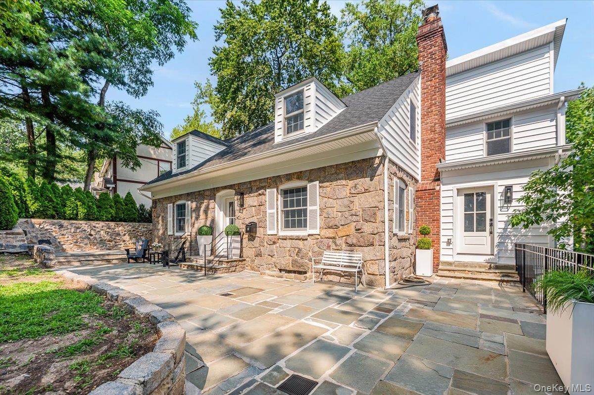 #1 photo, 97 Station Road, 长岛 大颈 Great Neck , NY 11023