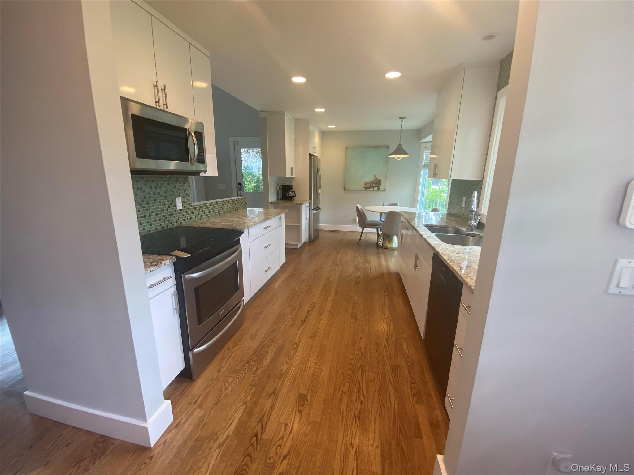 #7 photo, 19 West End Avenue, サフォーク郡 East Quogue , NY 11942