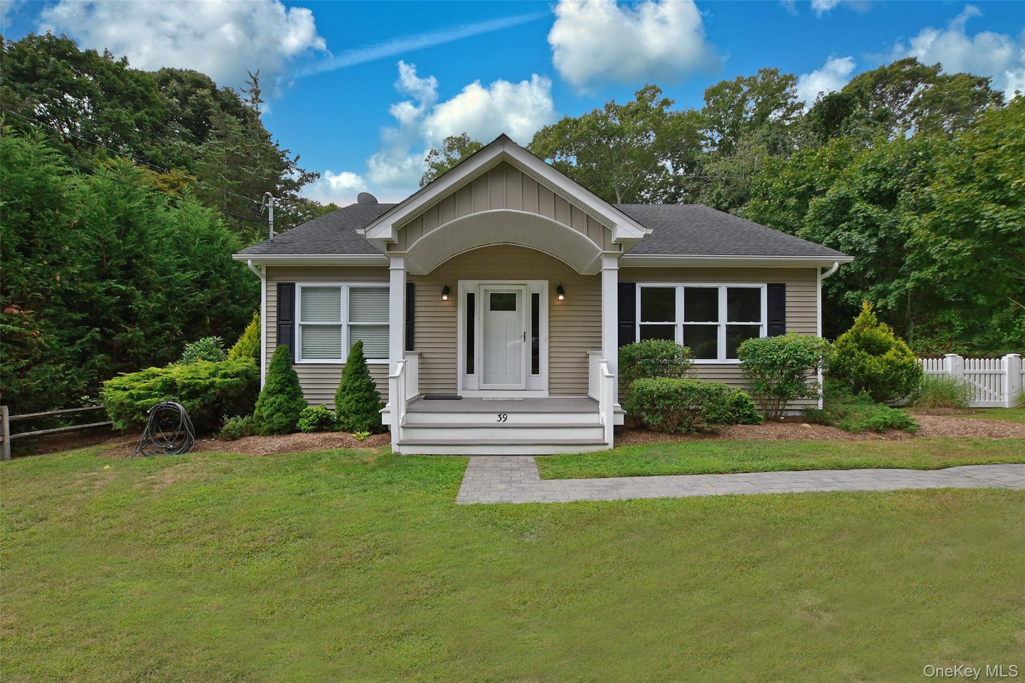 #1 photo, 39 Hill Street, 东长岛 Wading River , NY 11792