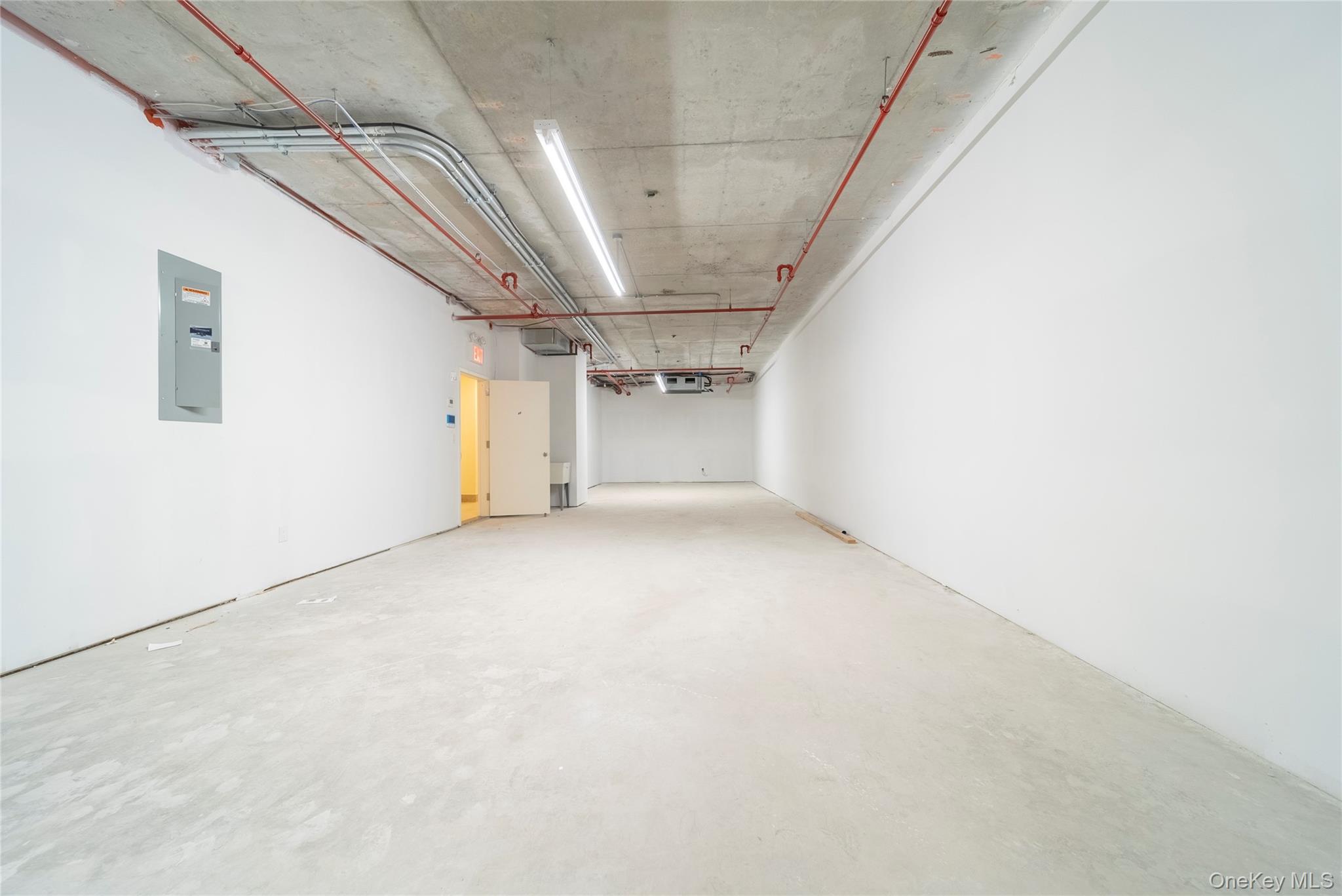 #2 photo, 124-28 Queens Boulevard, クイーンズ区 Kew Gardens , NY 11415