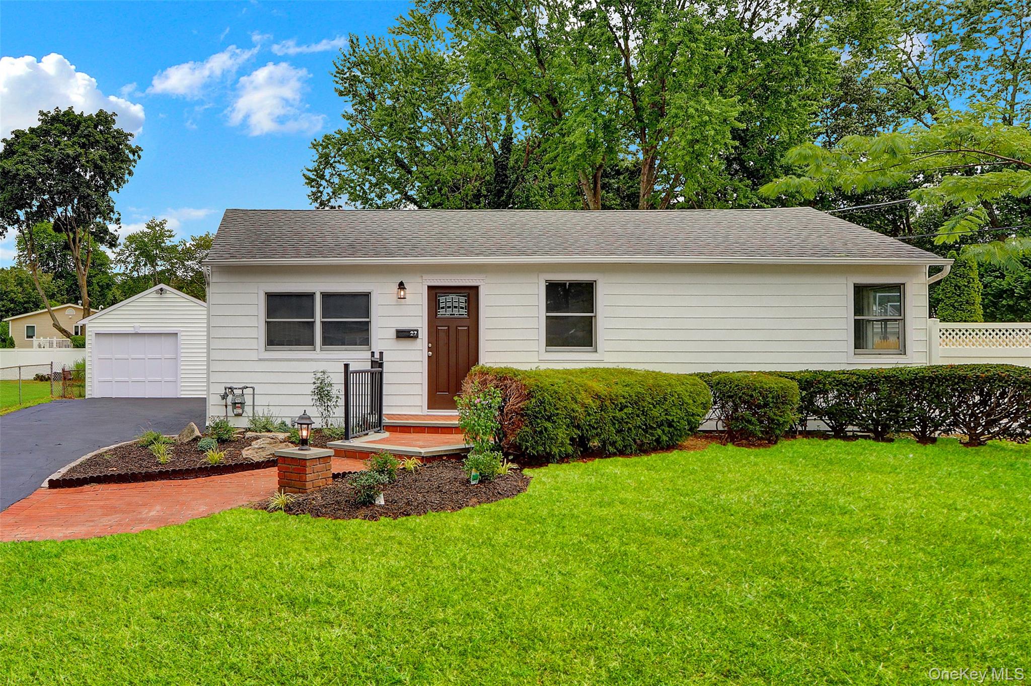 #1 photo, 27 Beatrice Avenue, West Islip , NY 11795