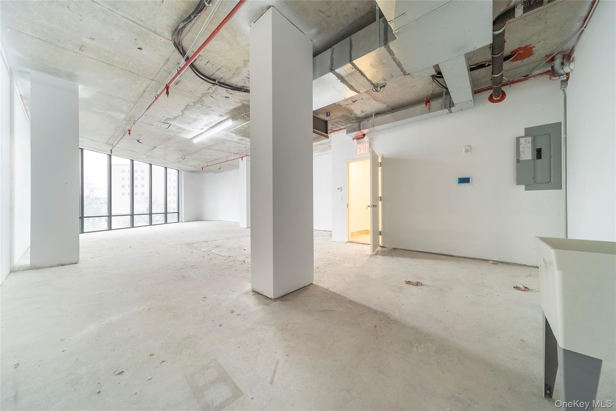 #4 photo, 124-28 Queens Boulevard, クイーンズ区 Kew Gardens , NY 11415