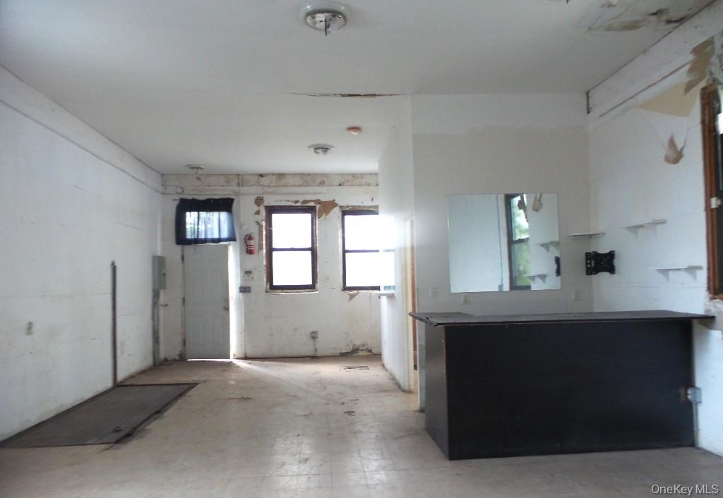 #3 photo, 2221 Utica Avenue, ブルックリン区 Brooklyn , NY 11234