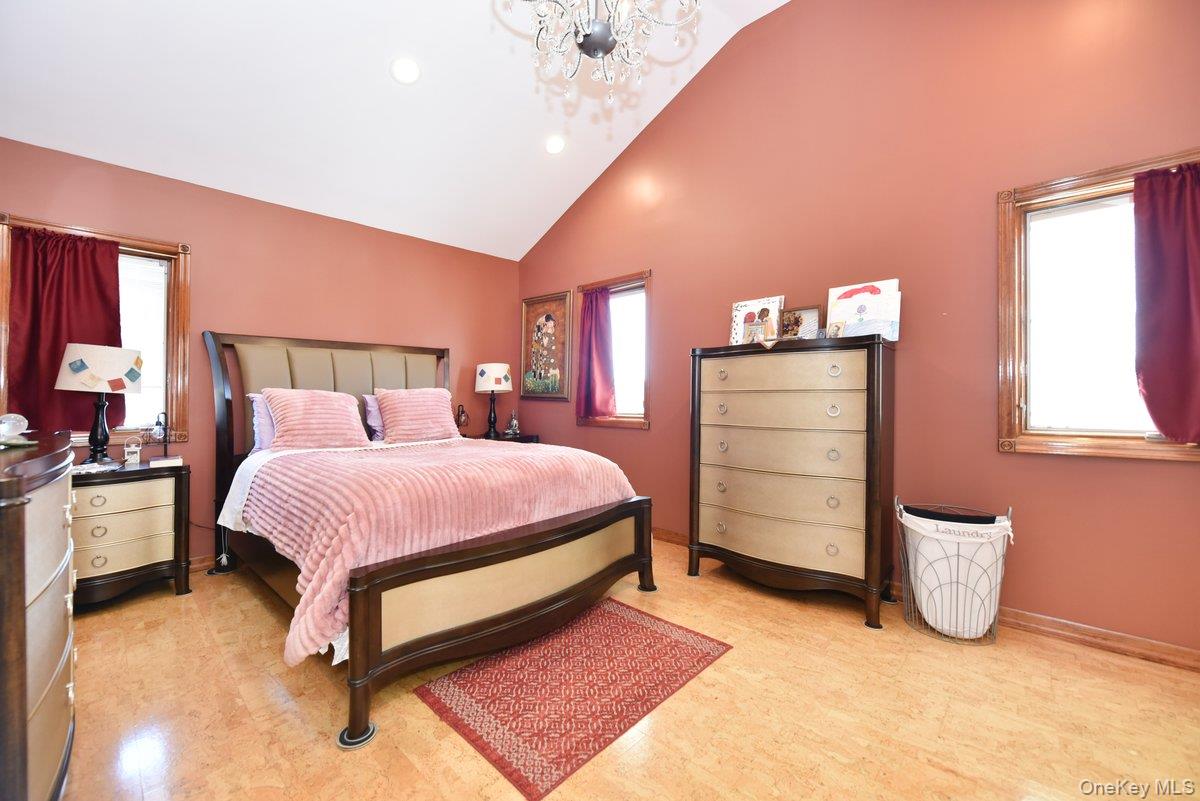 #17 photo, 385 Oceanside Parkway, Oceanside , NY 11572