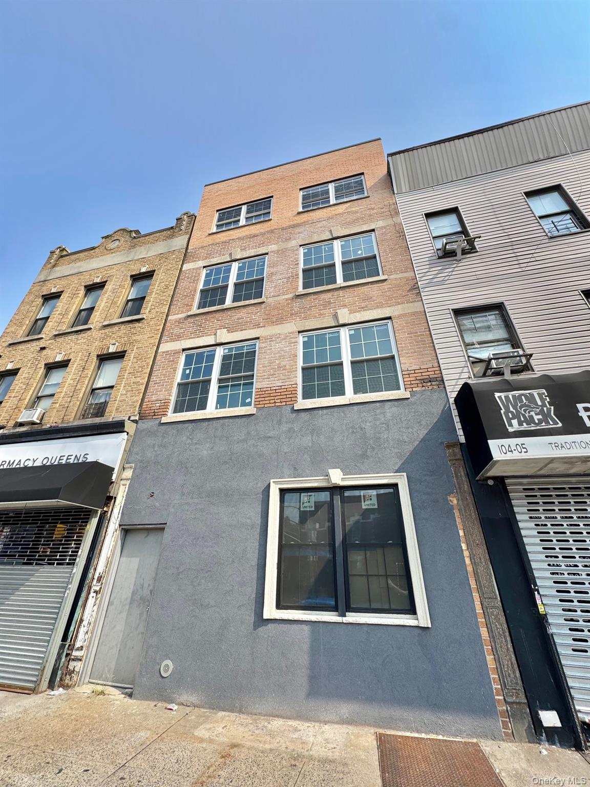 #1 photo, 104-03 Northern Boulevard, कोरोना Corona , NY 11368