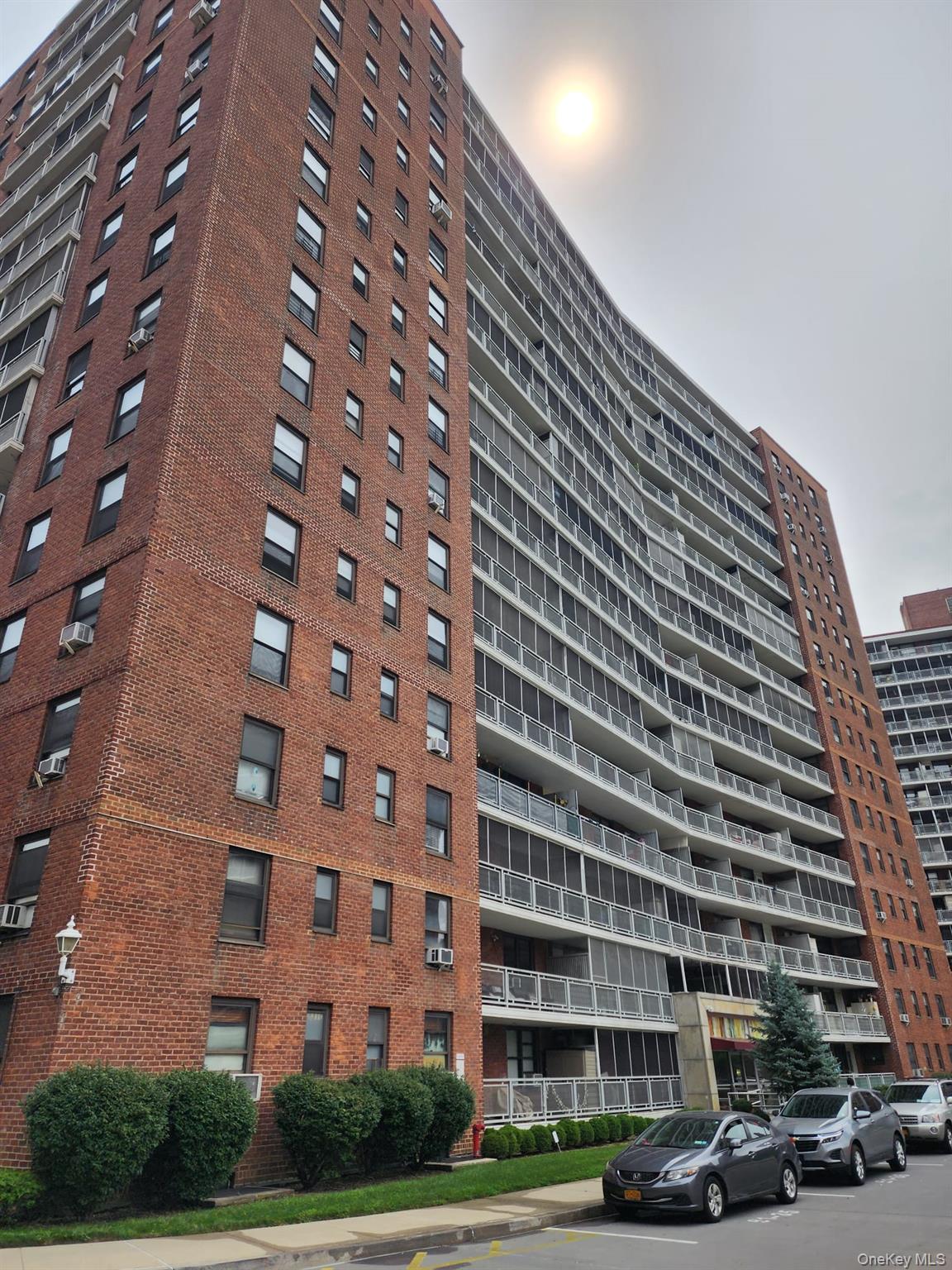 #1 photo, 61-35 98th Street, 皇后区 雷哥公园 Rego Park , NY 11374