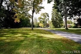 #2 photo, 122 Lincoln Avenue, Purchase , NY 10577