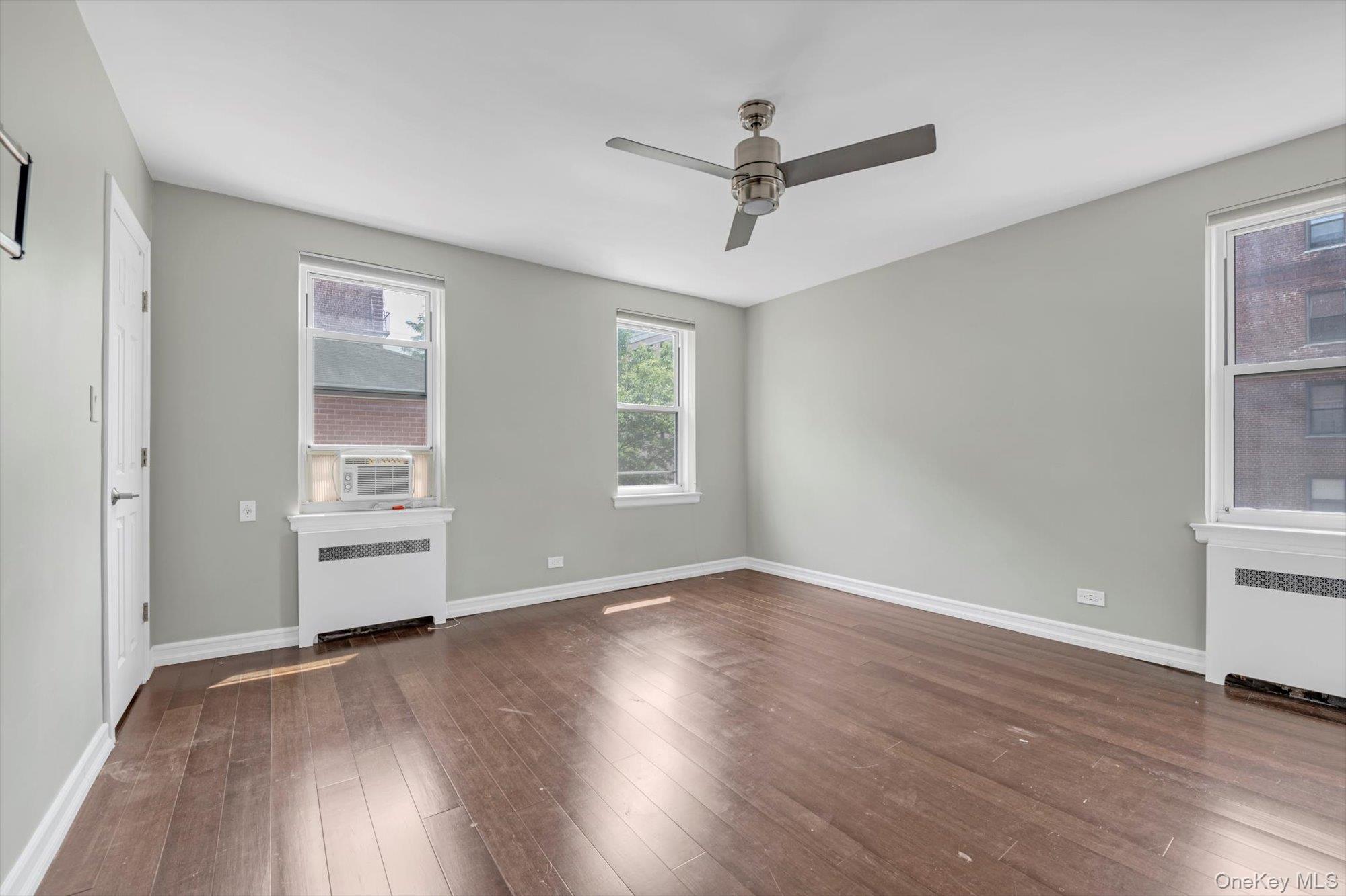 #11 photo, 110-20 71st Avenue, クイーンズ区 Forest Hills , NY 11375