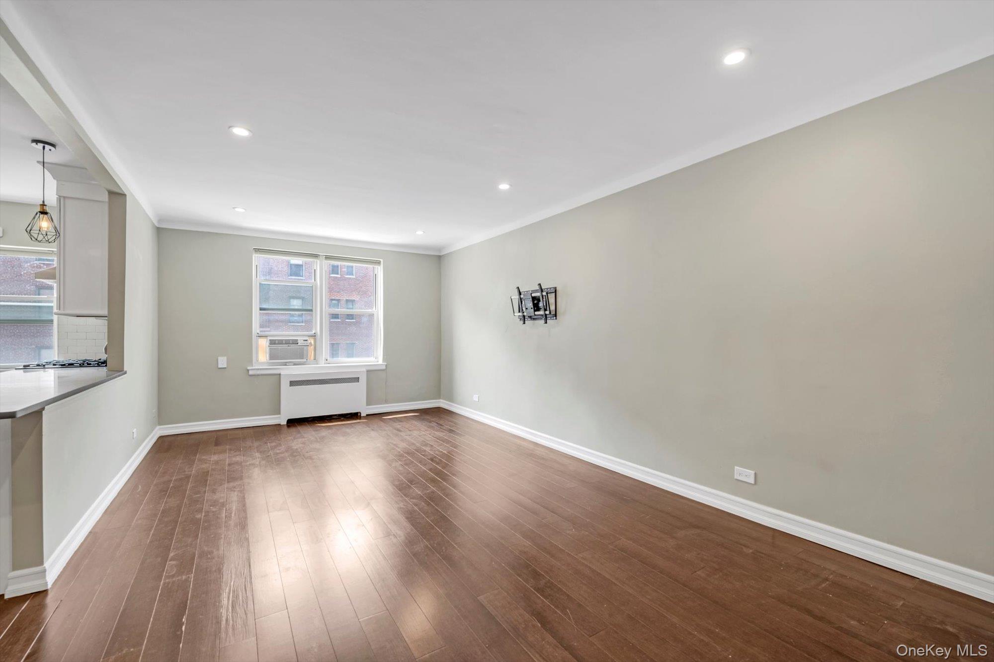 #4 photo, 110-20 71st Avenue, クイーンズ区 Forest Hills , NY 11375