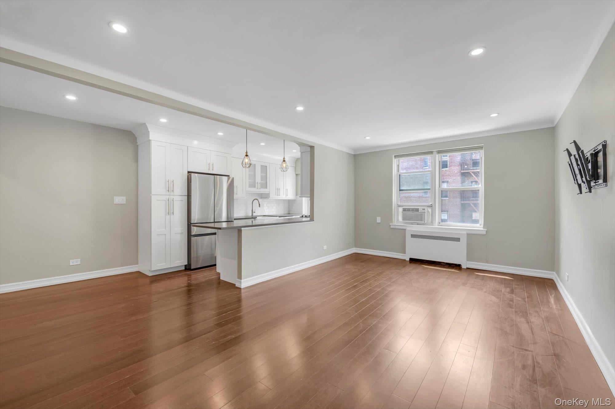 #5 photo, 110-20 71st Avenue, クイーンズ区 Forest Hills , NY 11375